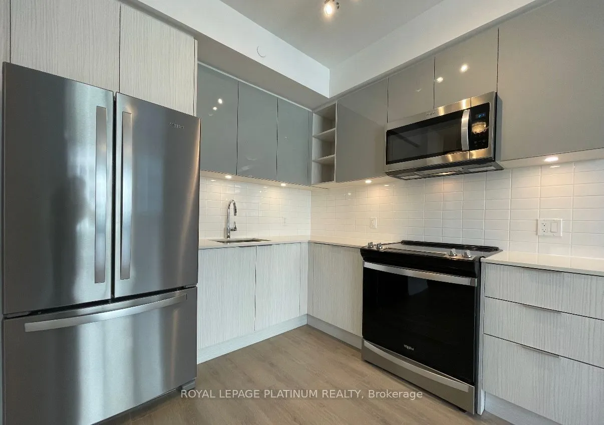 25 Holly Street, #1105