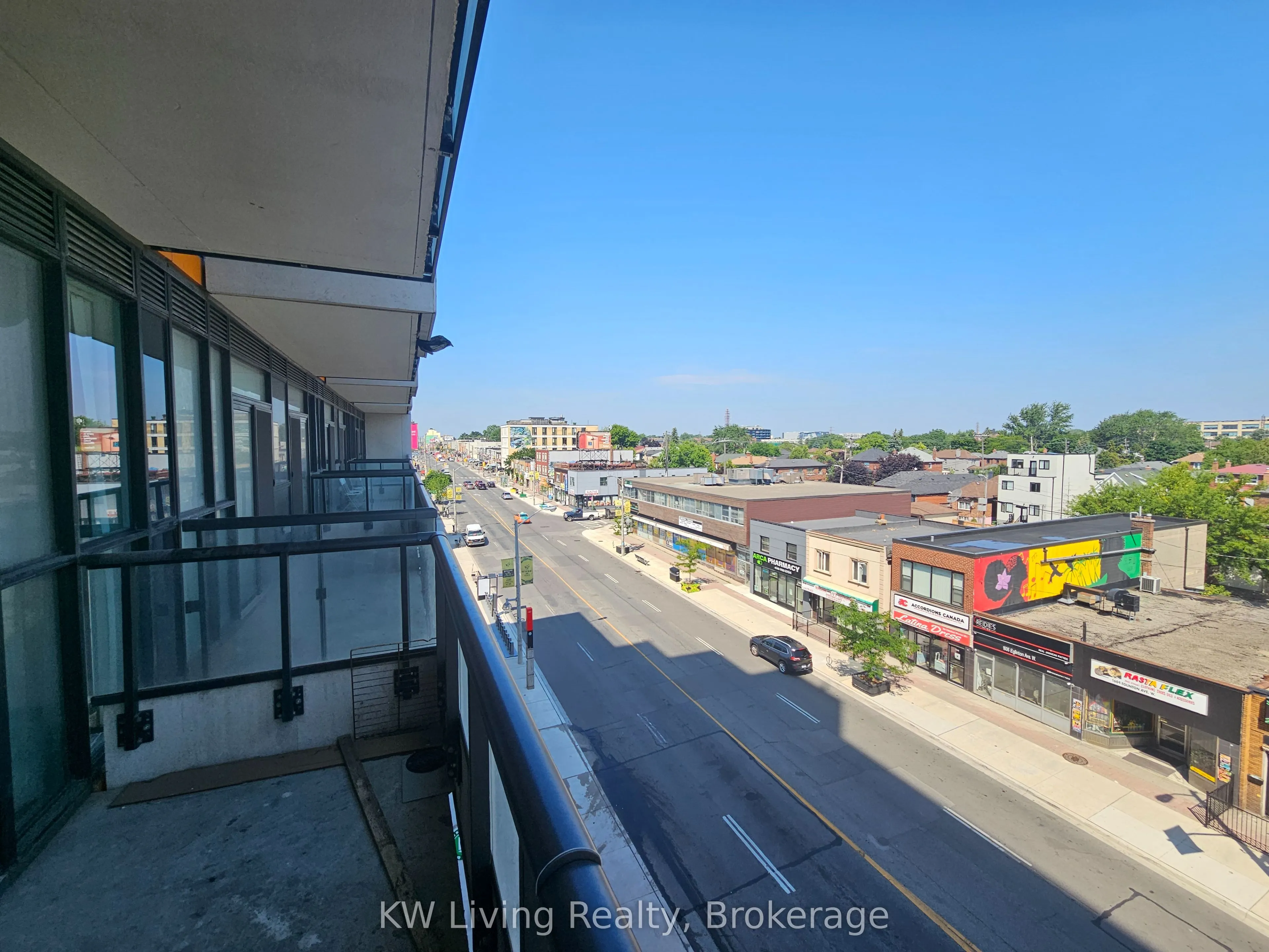1603 Eglinton Avenue W, #415