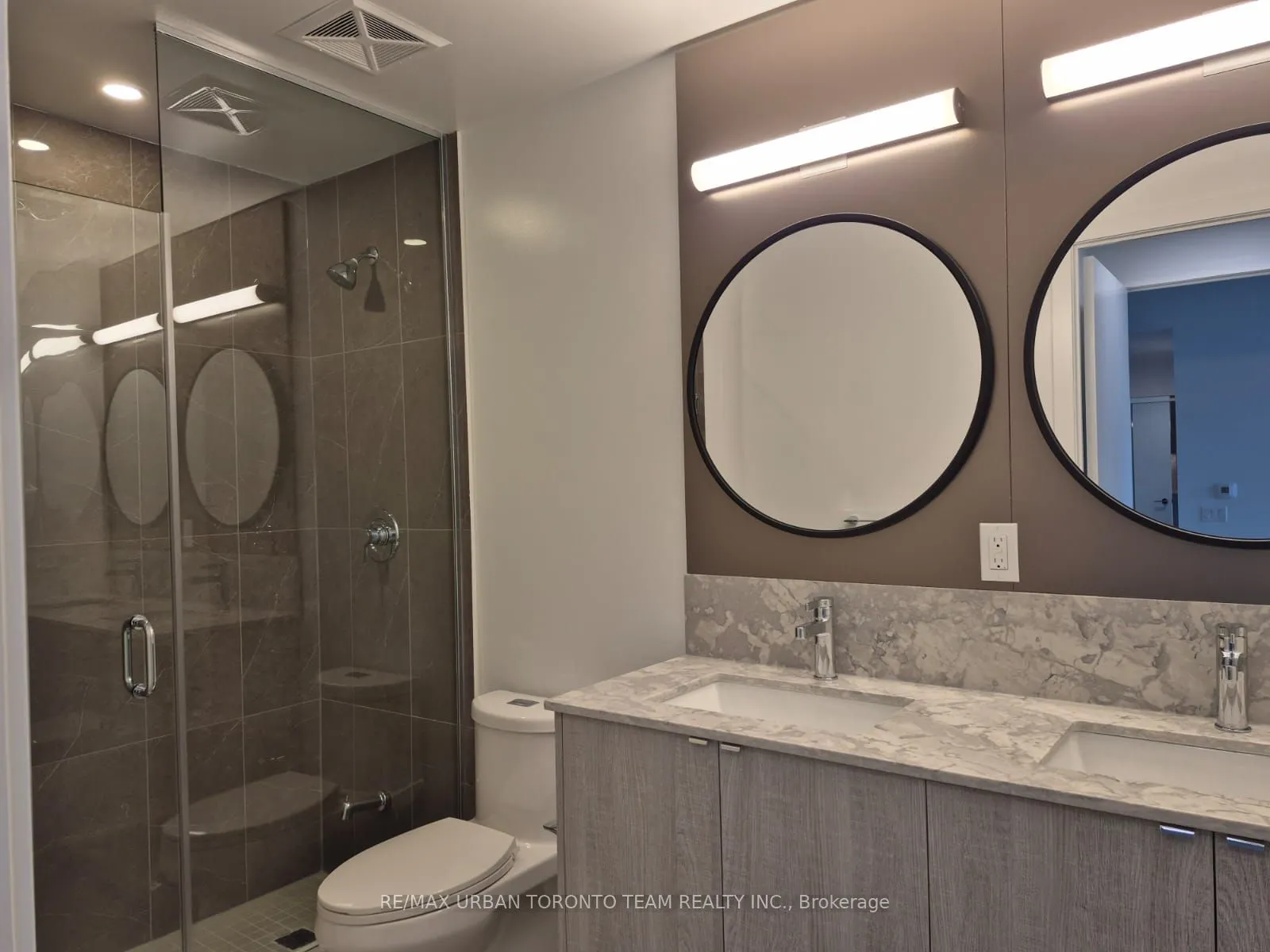 771 Yonge Street, #2805
