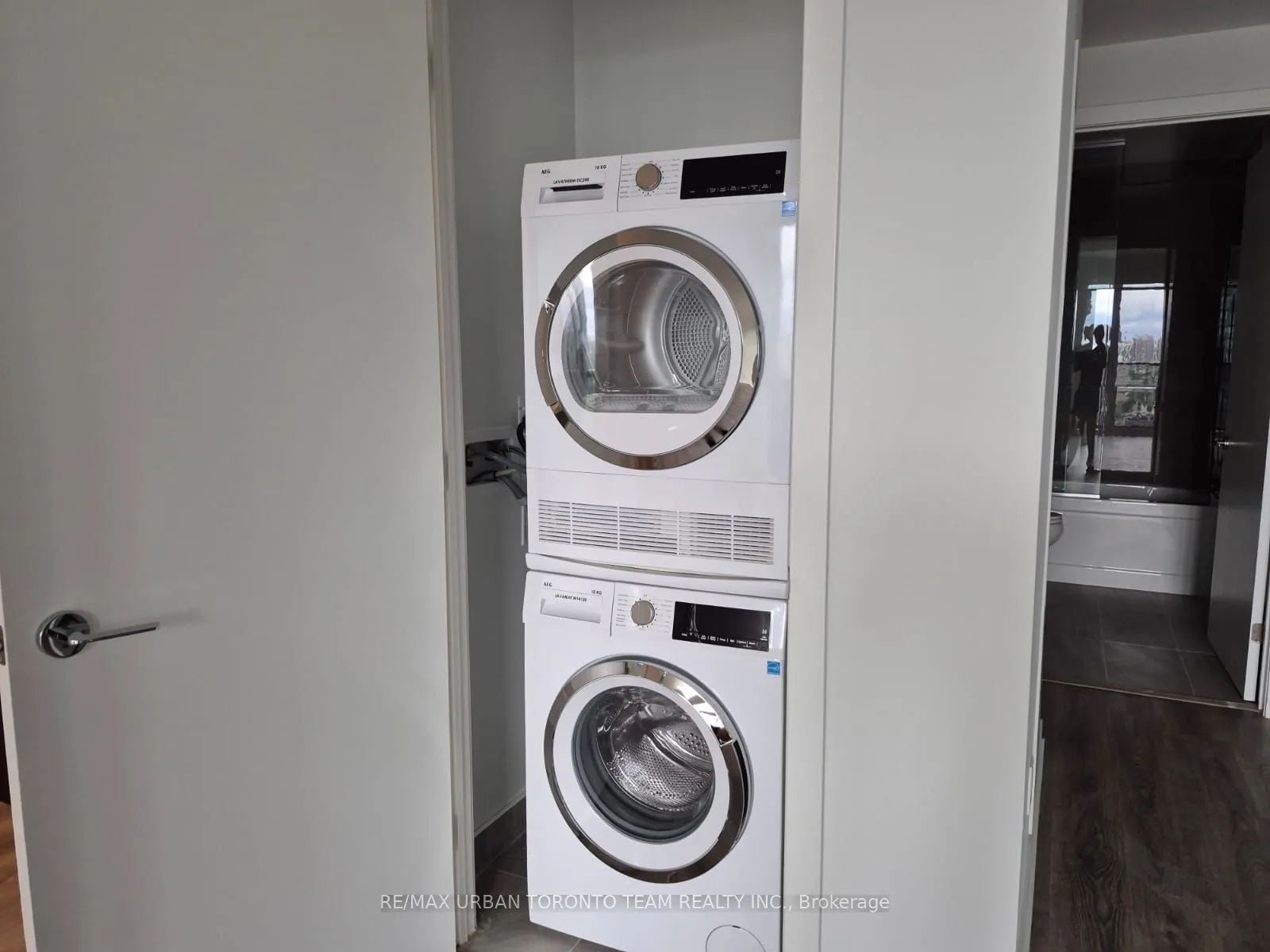 771 Yonge Street, #2805