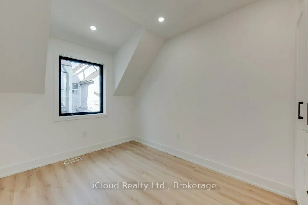 455 Ossington Avenue, #5 Laneway