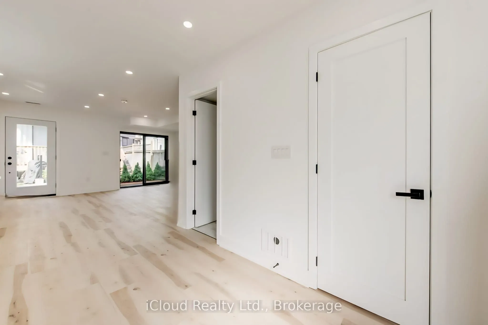455 Ossington Avenue, #5 Laneway