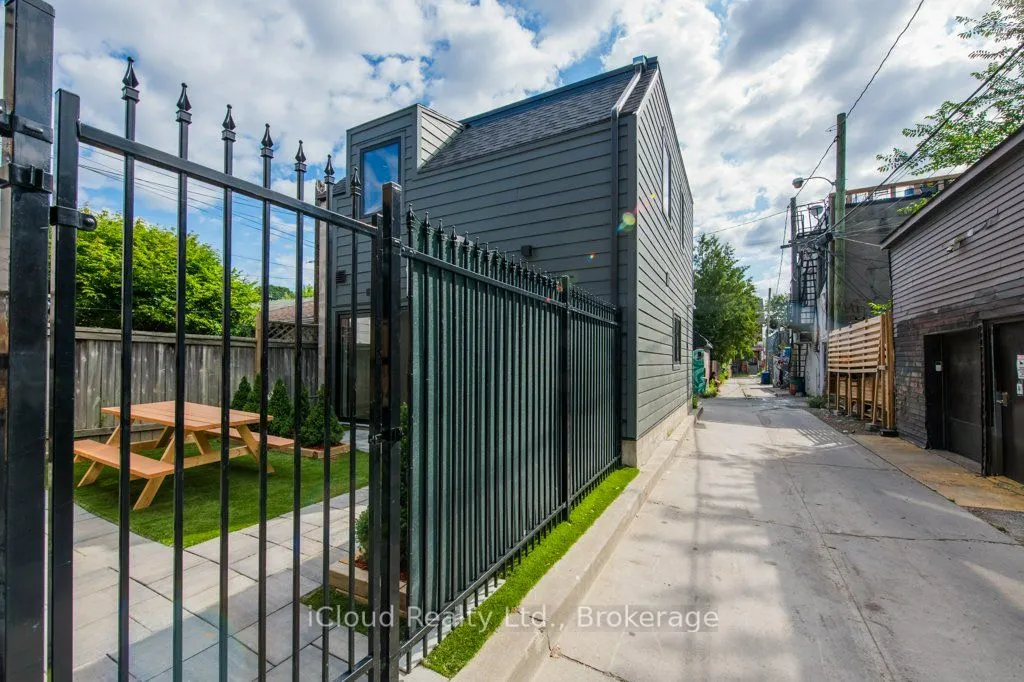 455 Ossington Avenue, #5 Laneway