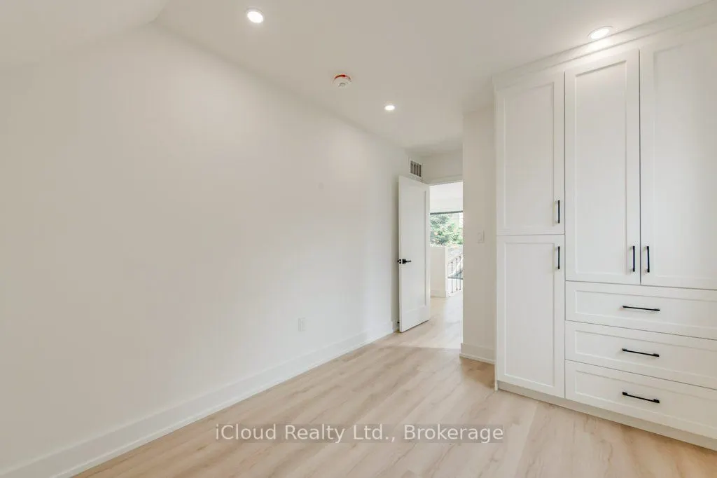 455 Ossington Avenue, #5 Laneway