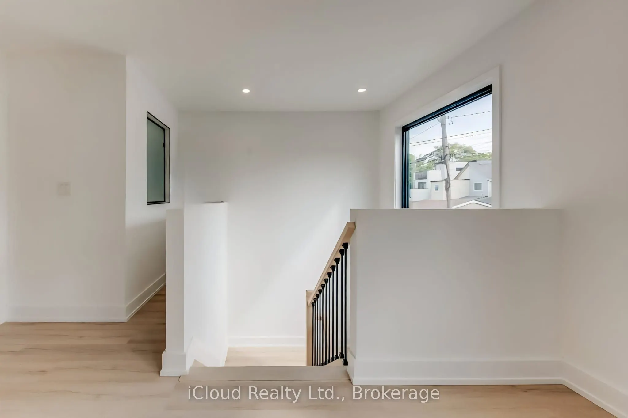 455 Ossington Avenue, #5 Laneway