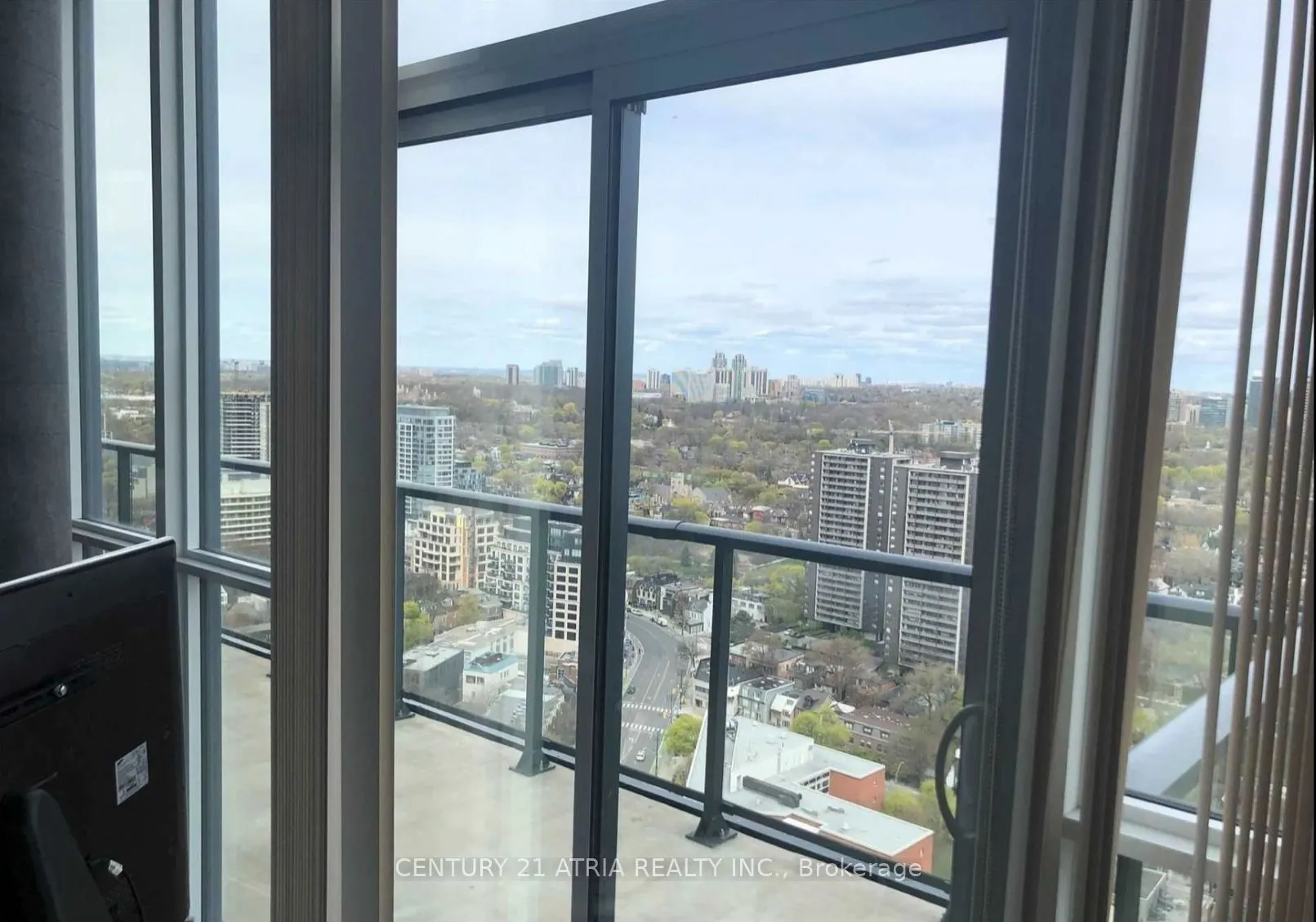 32 Davenport Road, #3002