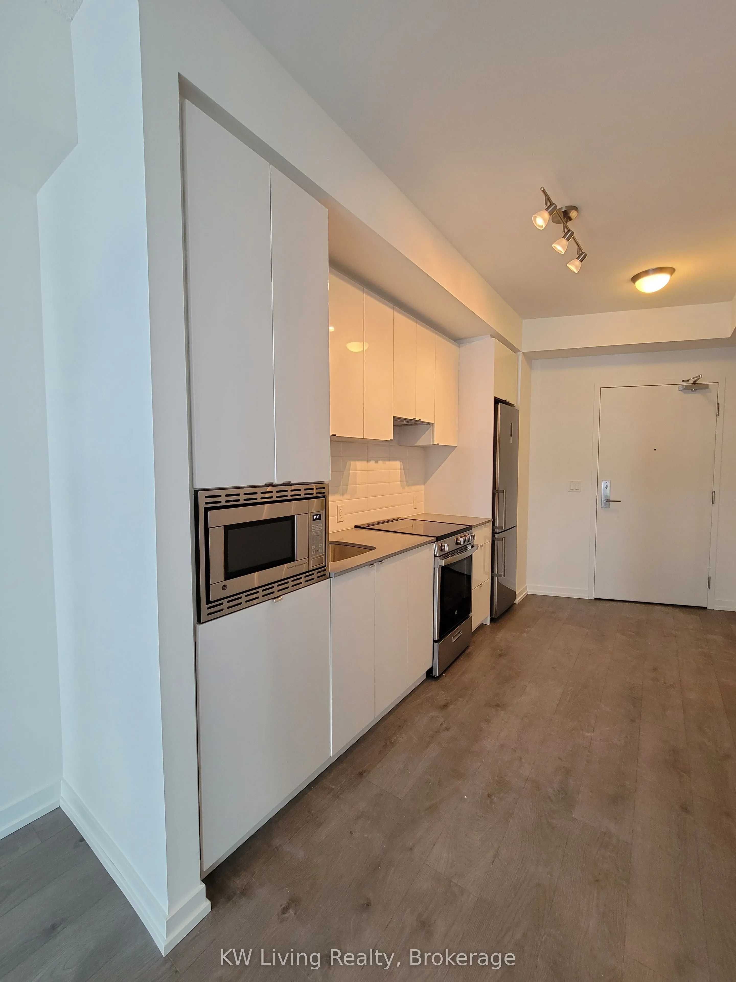 49 East Liberty Street, #801
