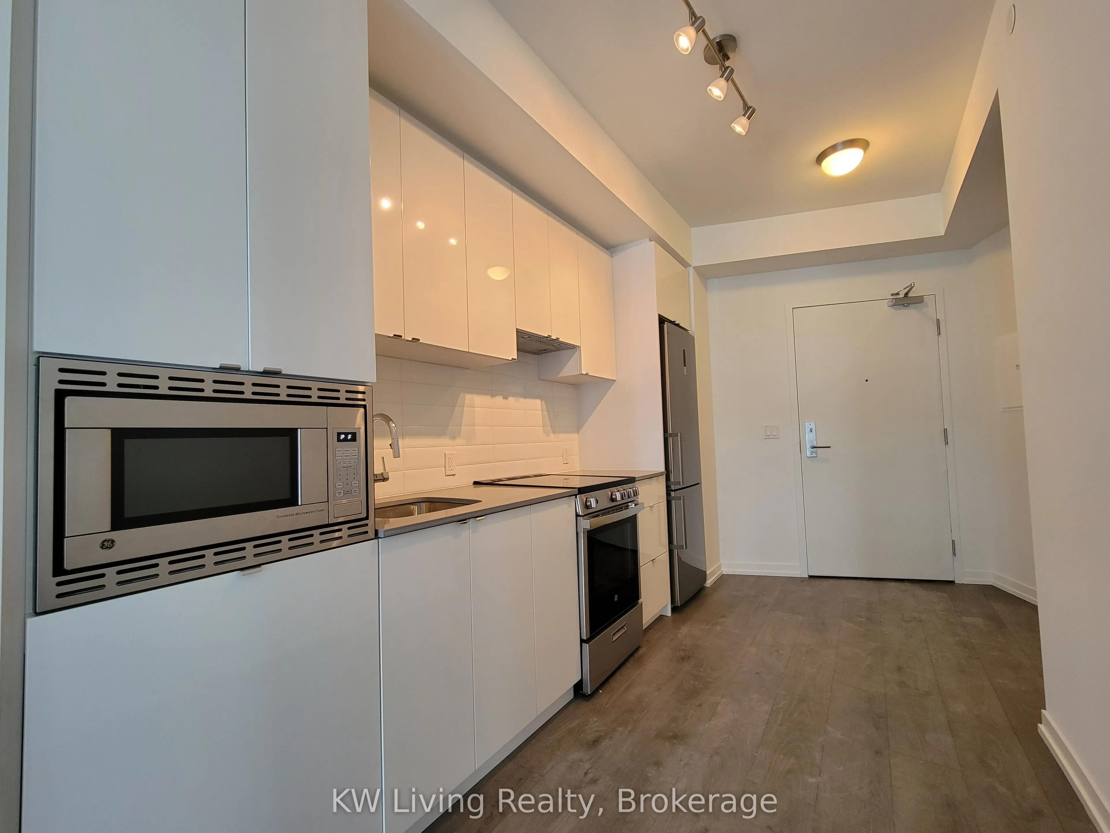 49 East Liberty Street, #801