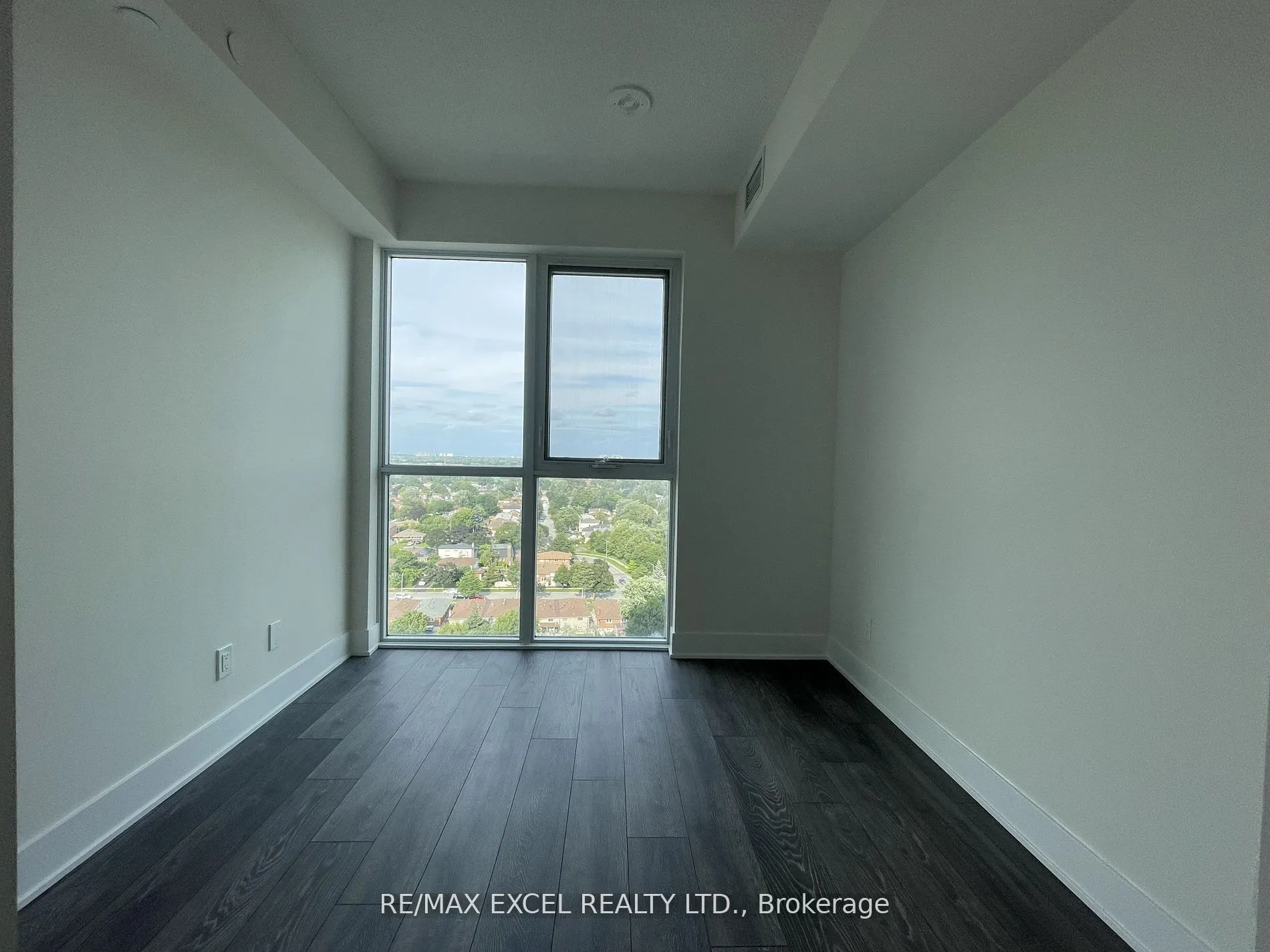 188 Fairview Mall Drive, #1808