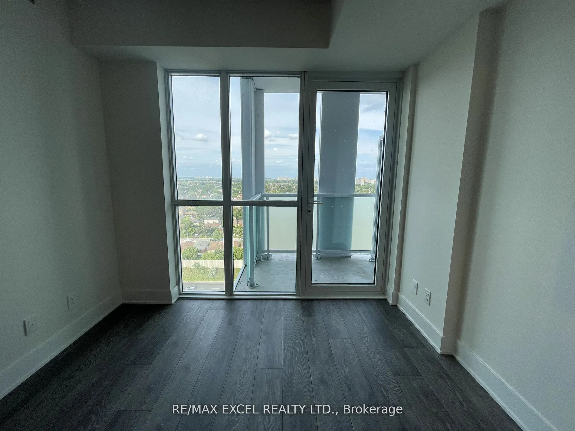 188 Fairview Mall Drive, #1808