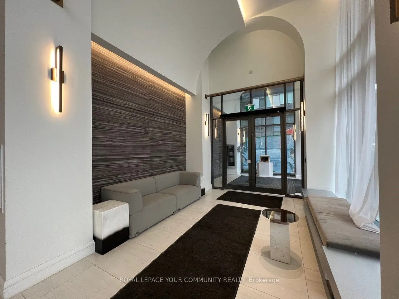 39 Roehampton Avenue, #4410