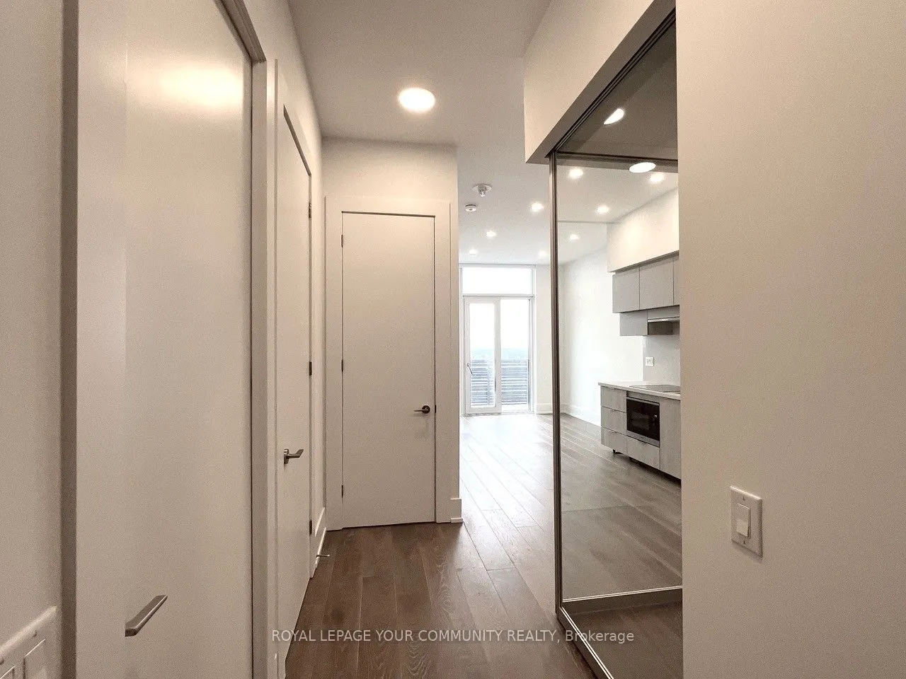 39 Roehampton Avenue, #4410
