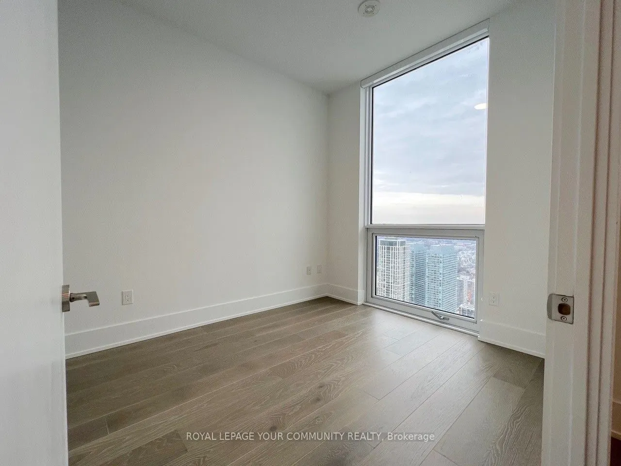 39 Roehampton Avenue, #4410