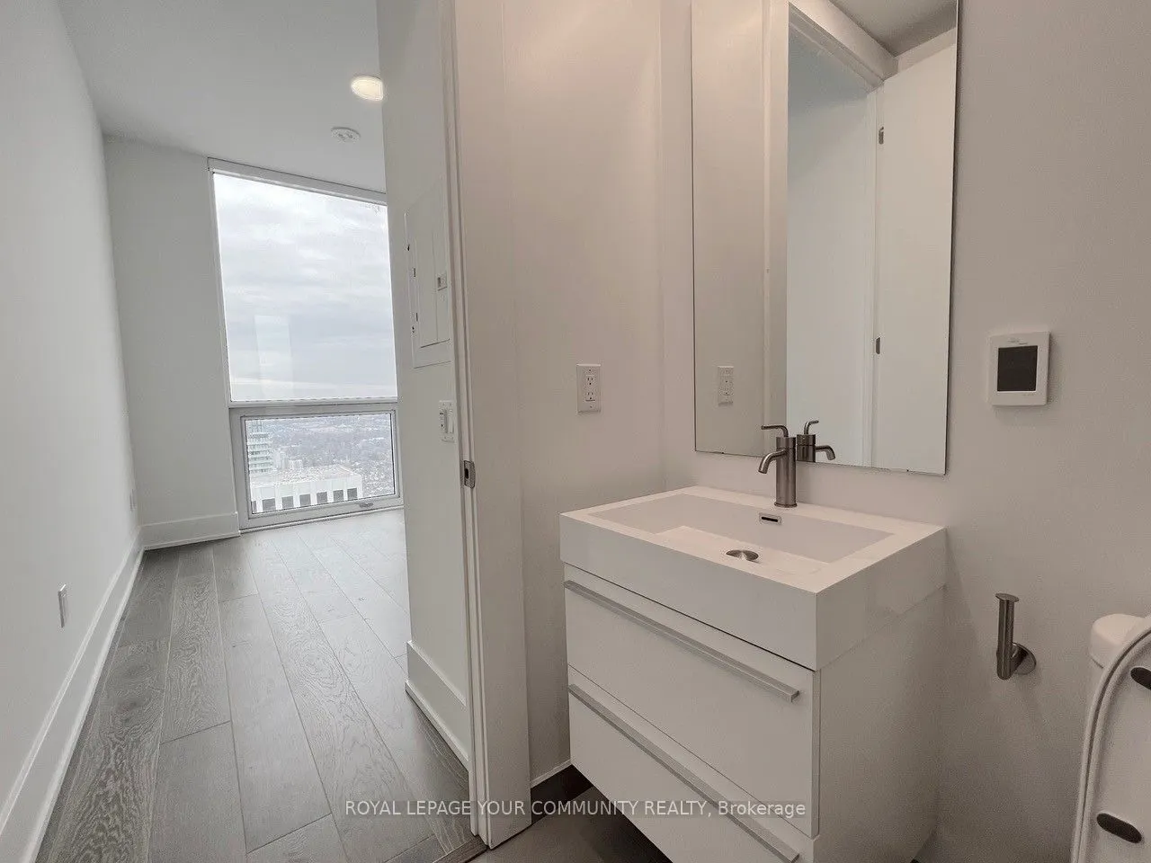 39 Roehampton Avenue, #4410