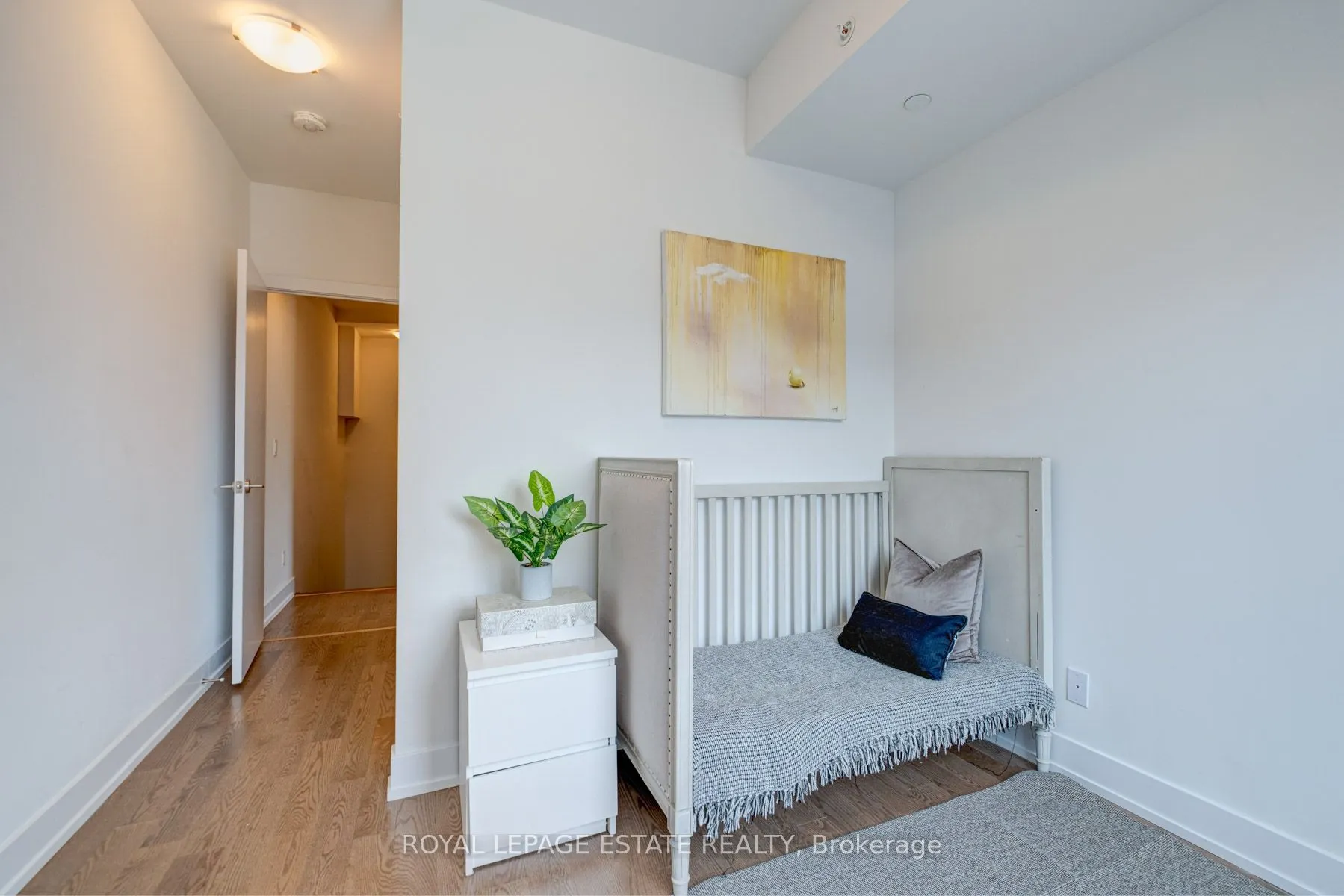 175 Pears Avenue, #Th9