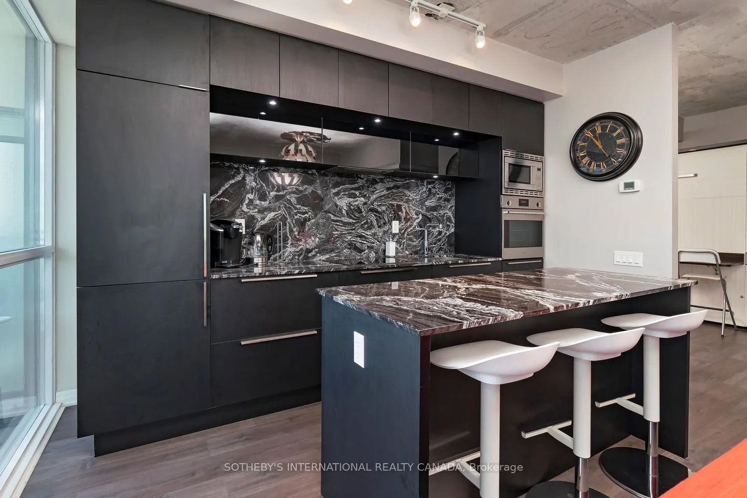 88 Blue Jays Way, #3303