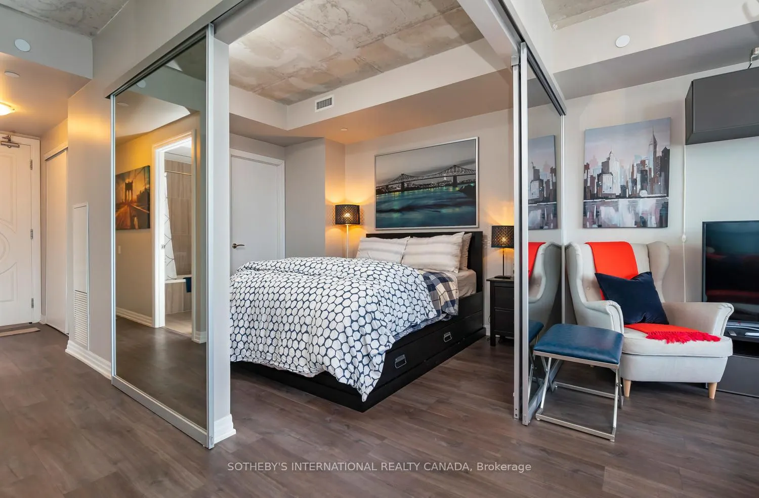 88 Blue Jays Way, #3303