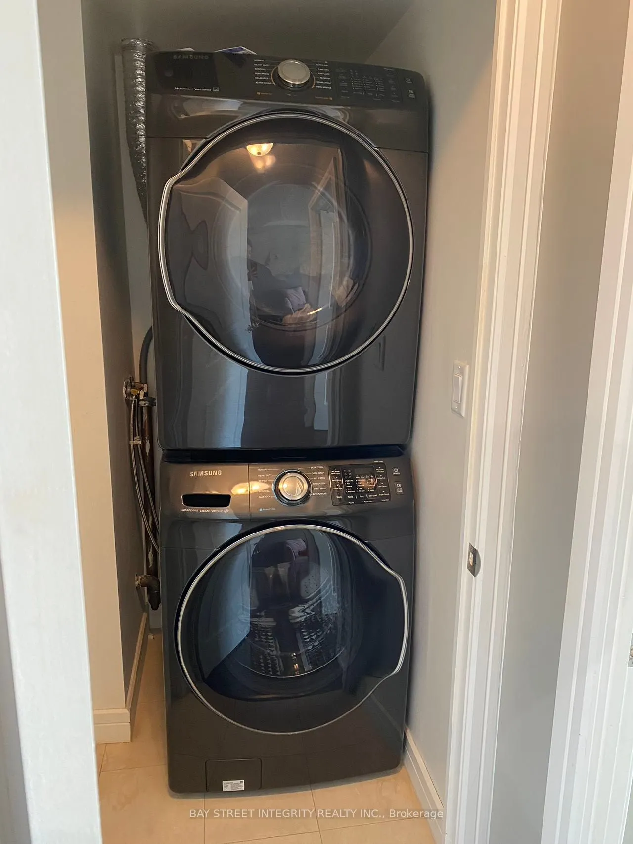 16 Harrison Garden Boulevard, #2101