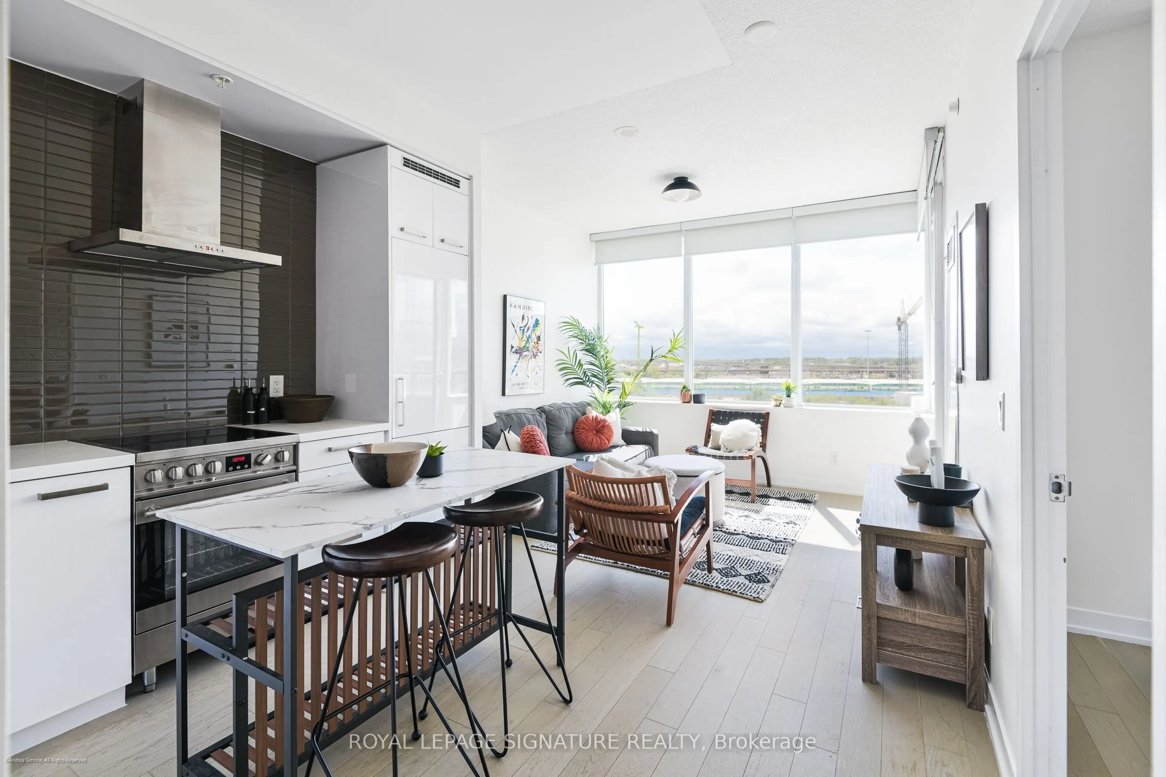 120 BAYVIEW Avenue, #S504
