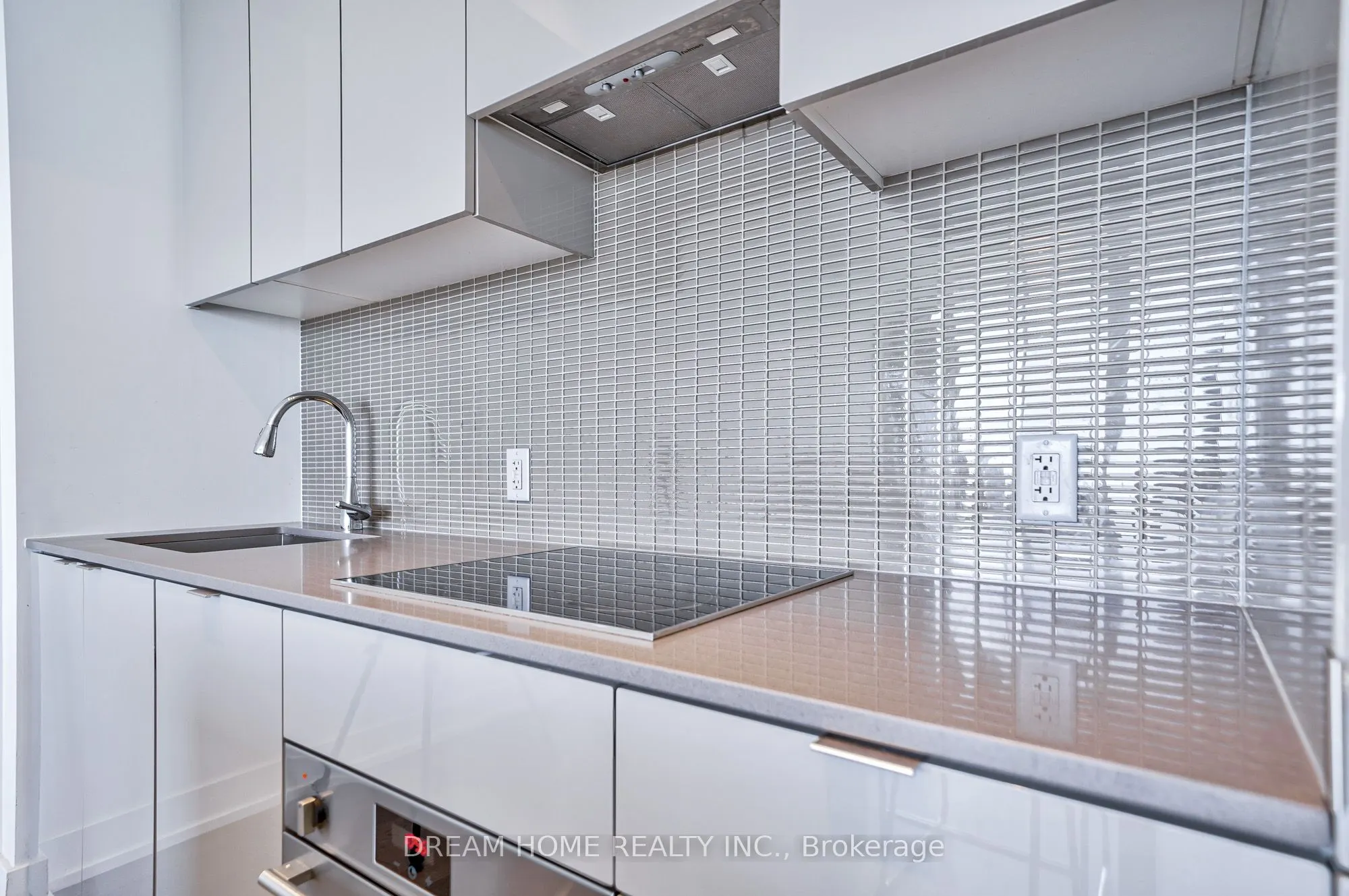 7 Grenville Street, #4509