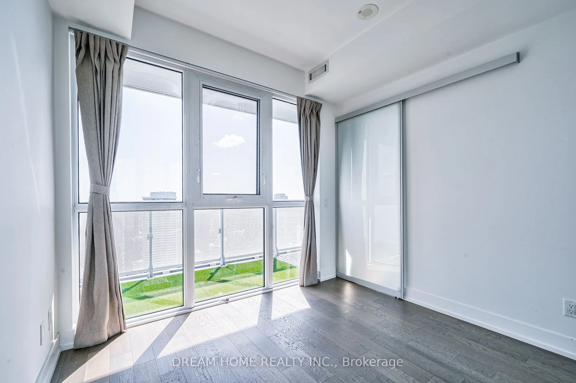 7 Grenville Street, #4509