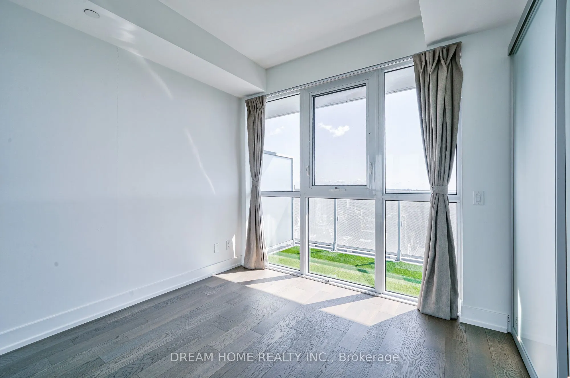 7 Grenville Street, #4509