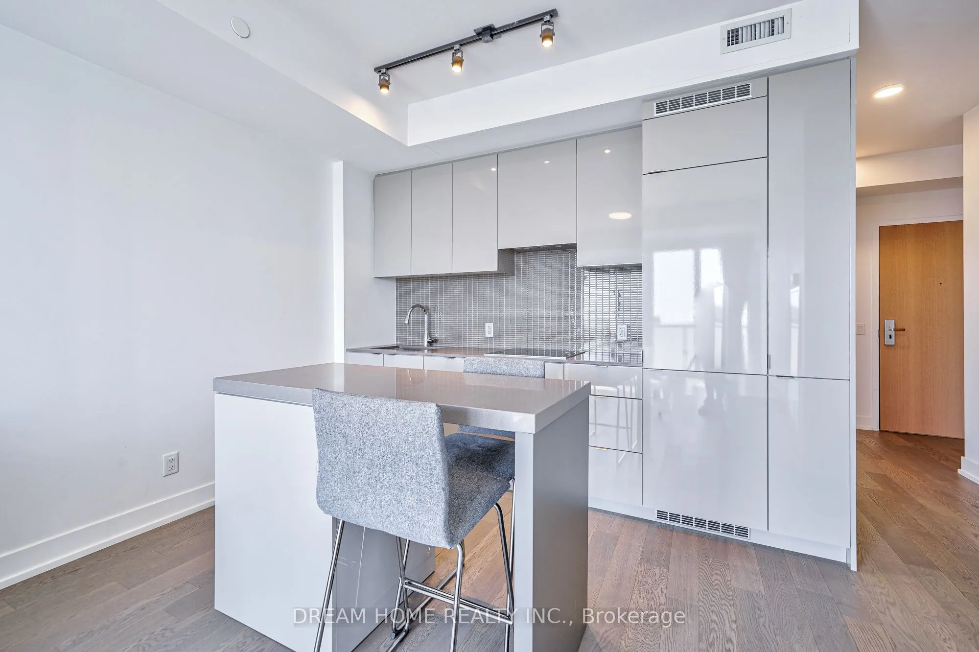 7 Grenville Street, #4509