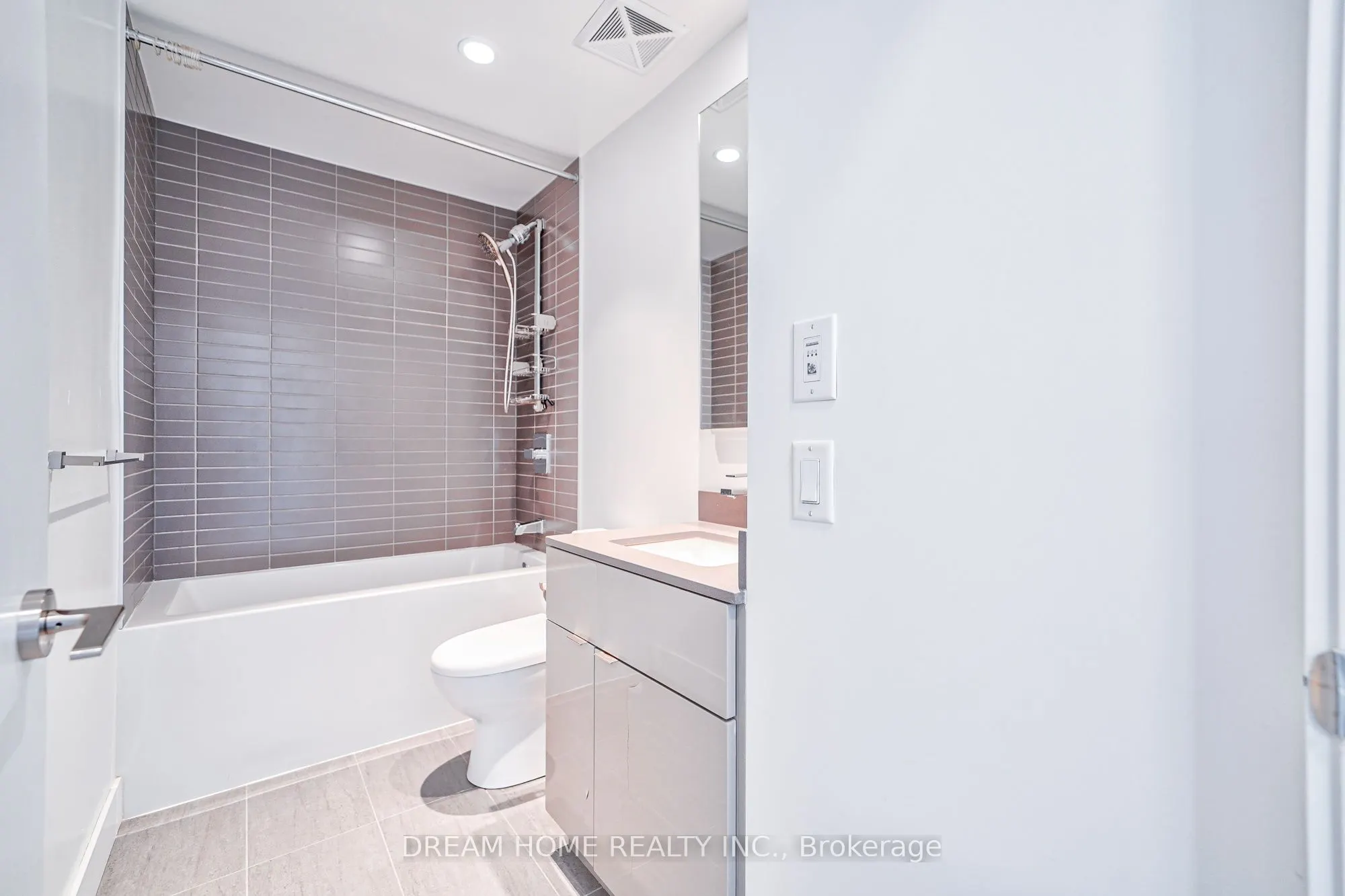 7 Grenville Street, #4509