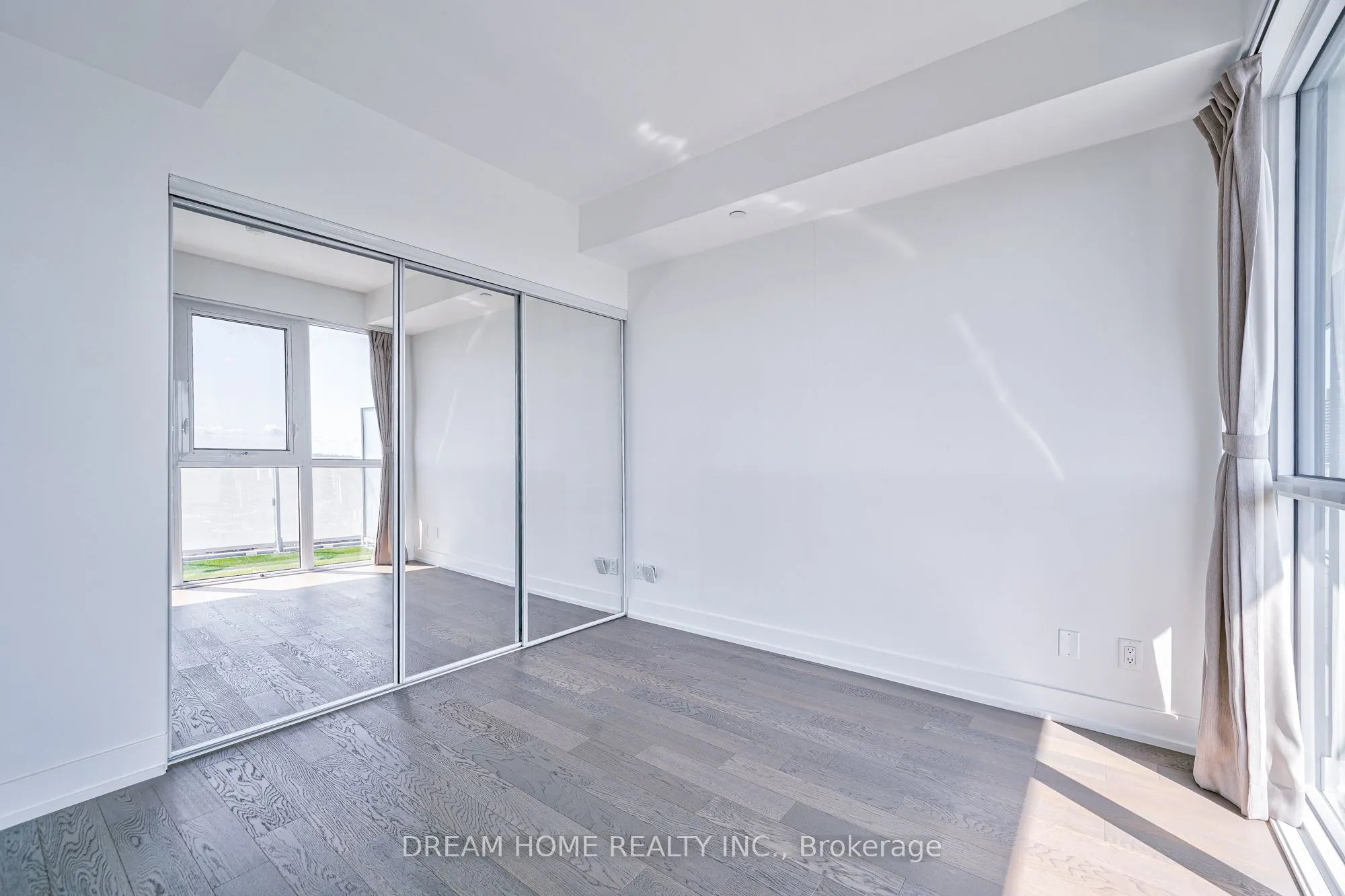 7 Grenville Street, #4509