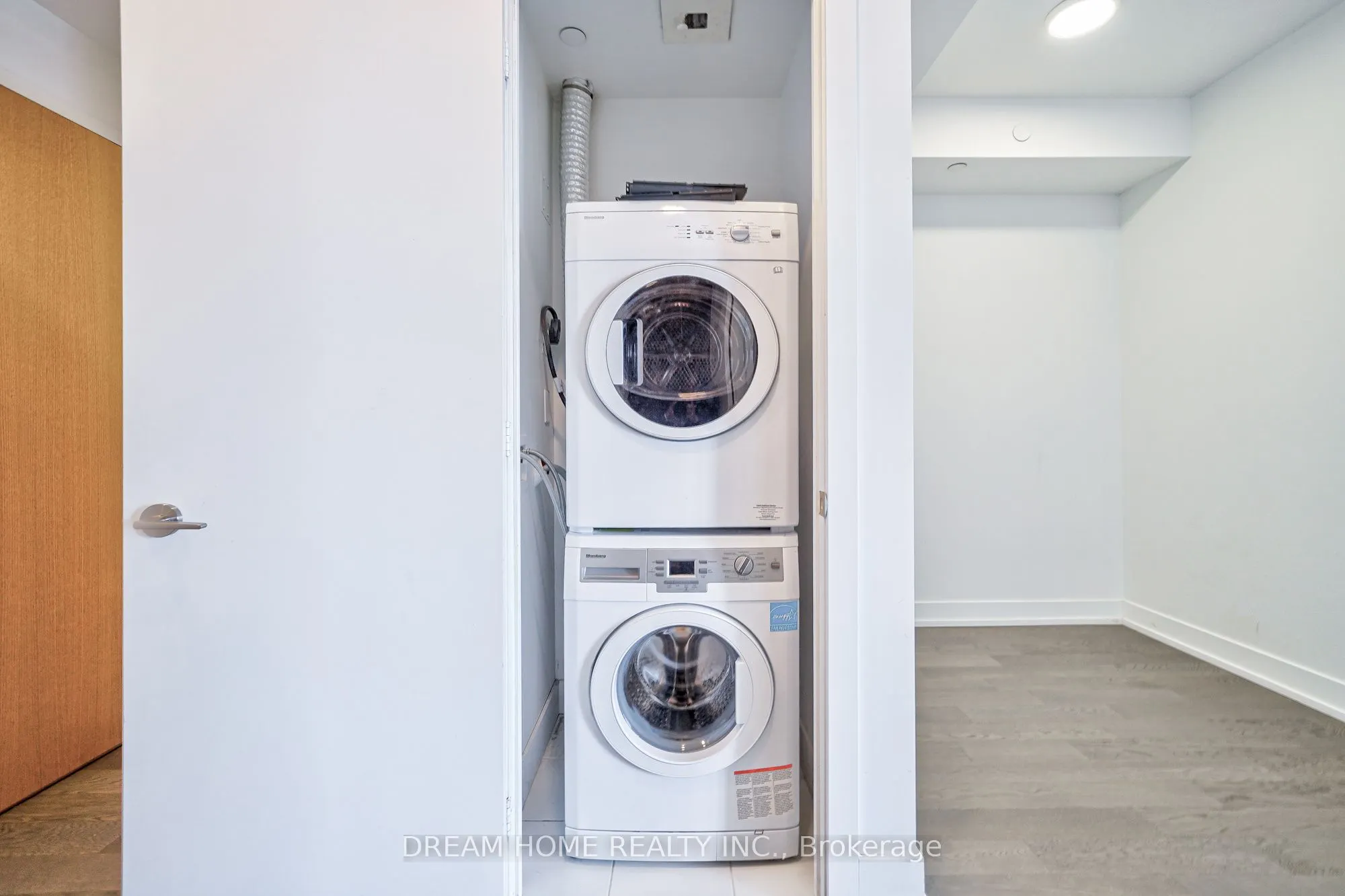 7 Grenville Street, #4509