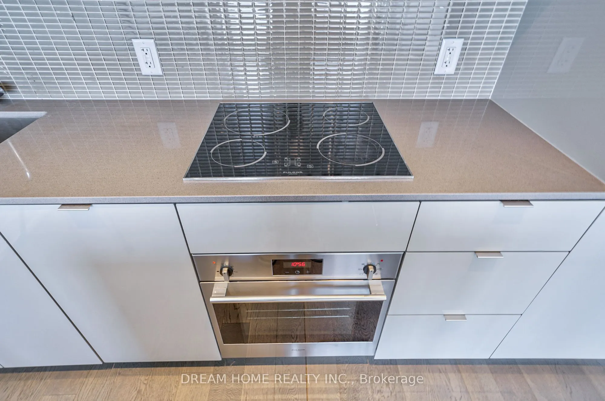 7 Grenville Street, #4509