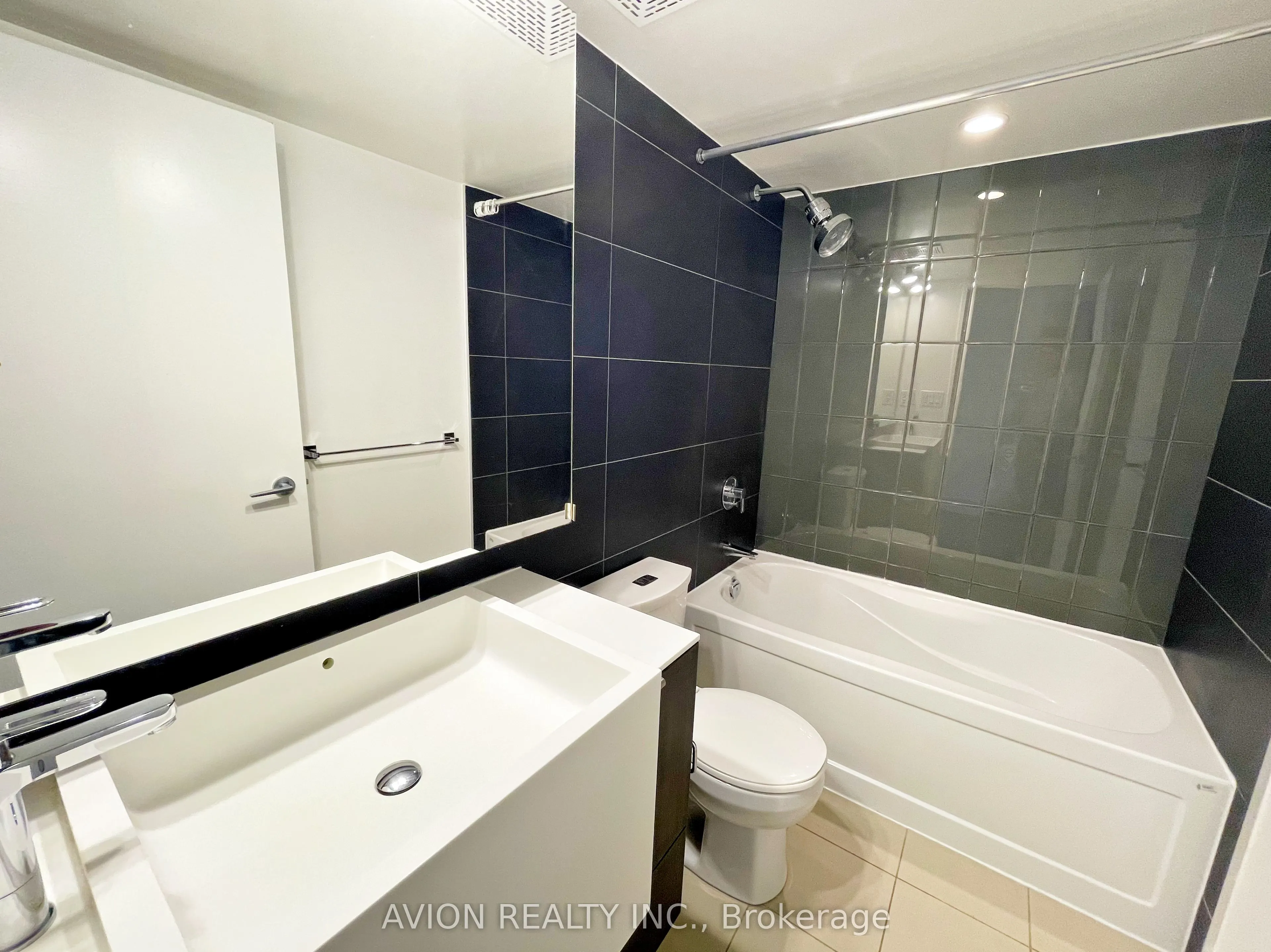 21 Iceboat Terrace, #1807