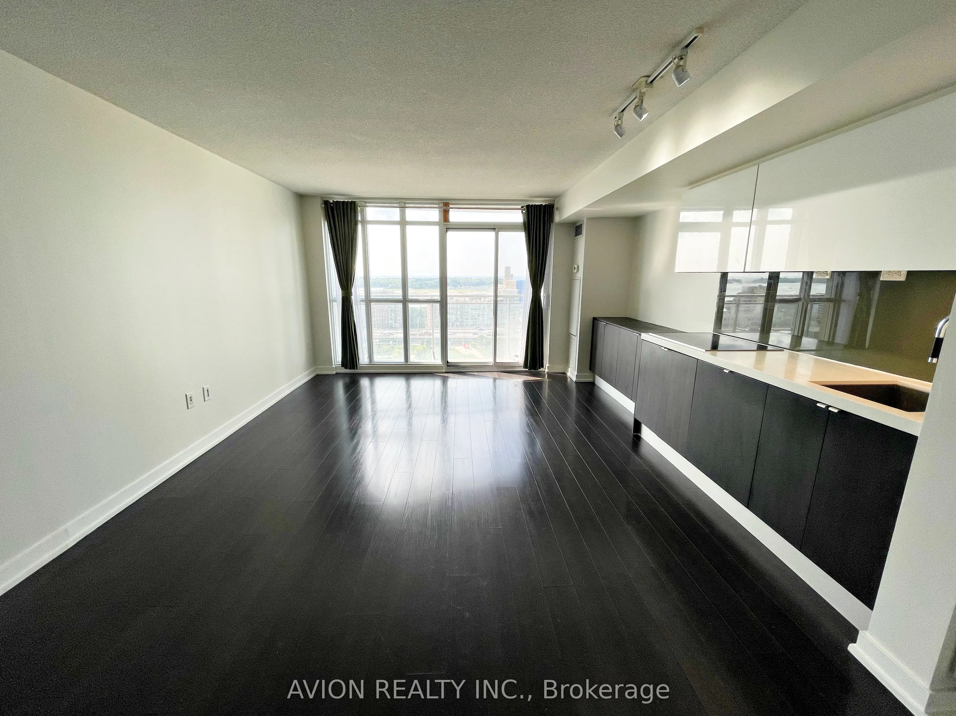 21 Iceboat Terrace, #1807