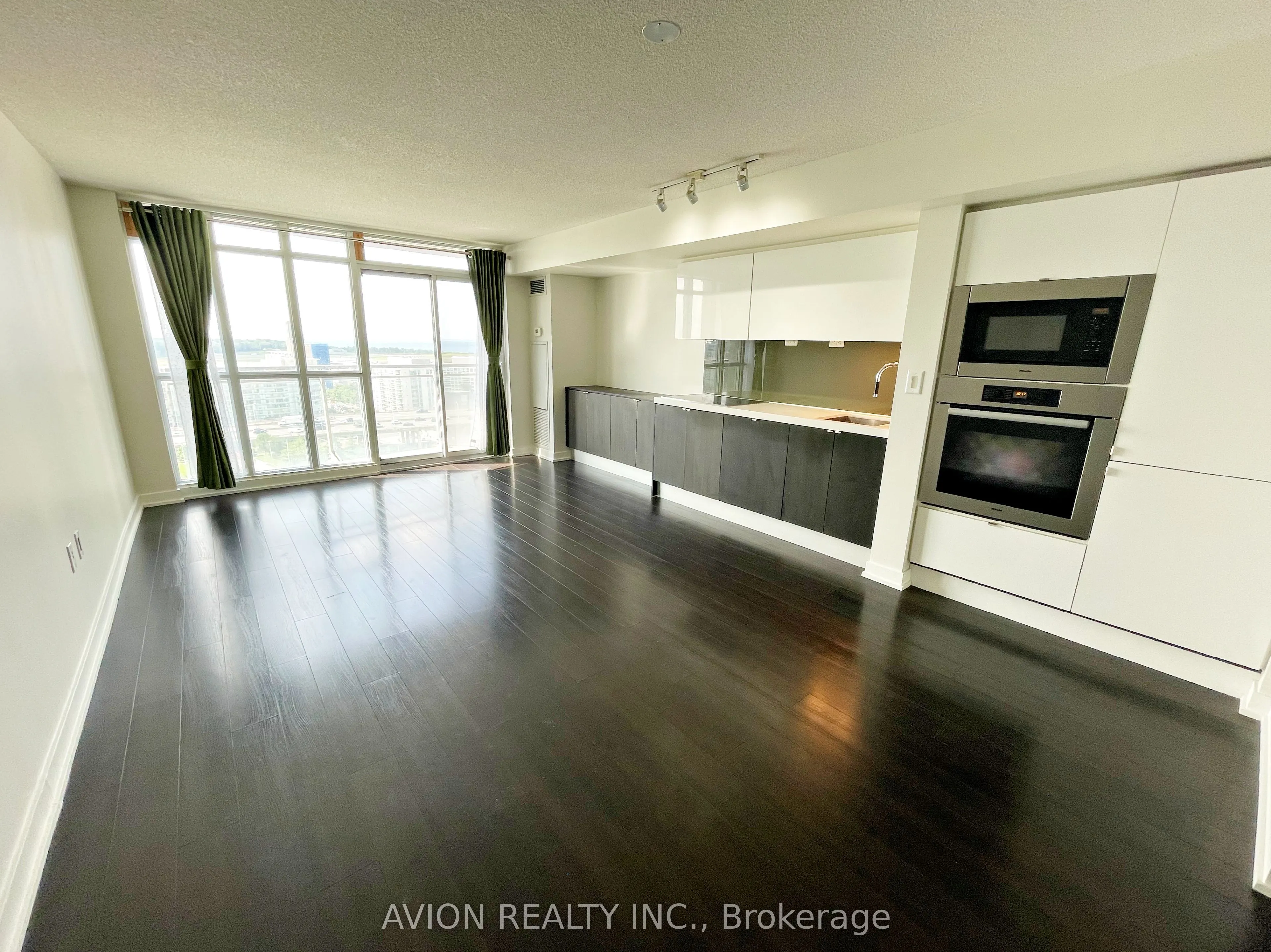 21 Iceboat Terrace, #1807