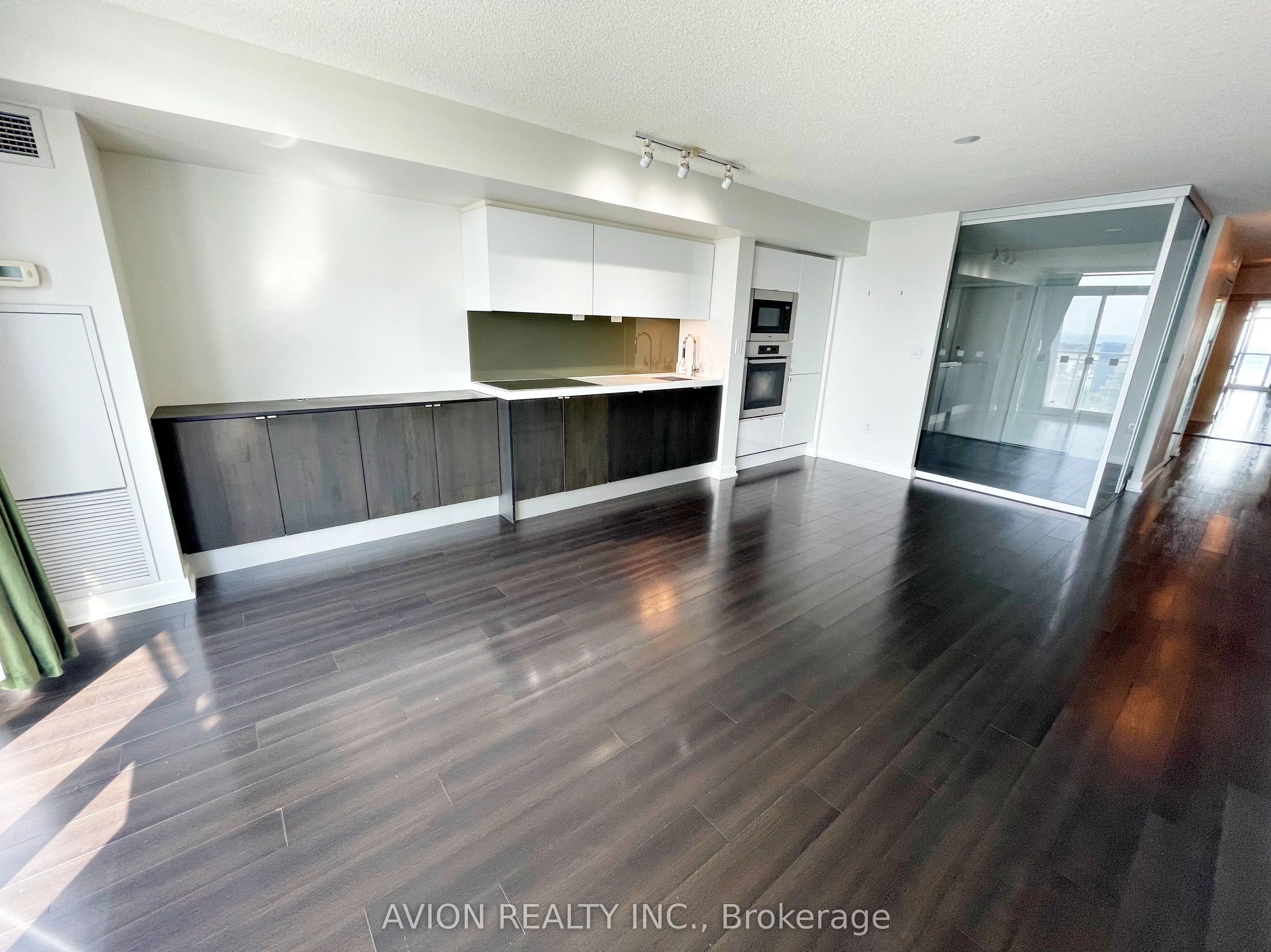 21 Iceboat Terrace, #1807