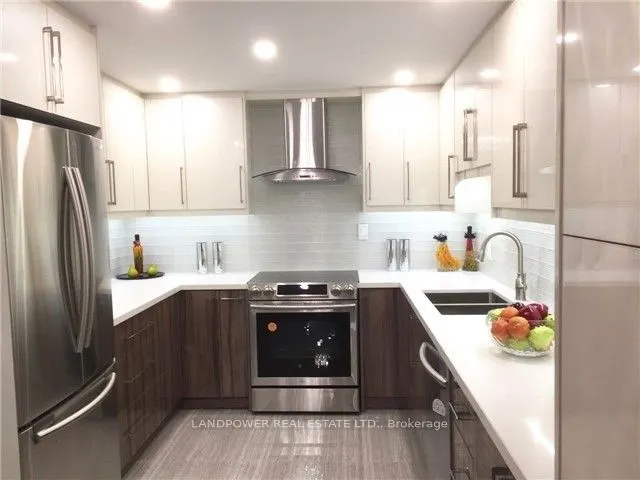 5444 Yonge Street W, #1811