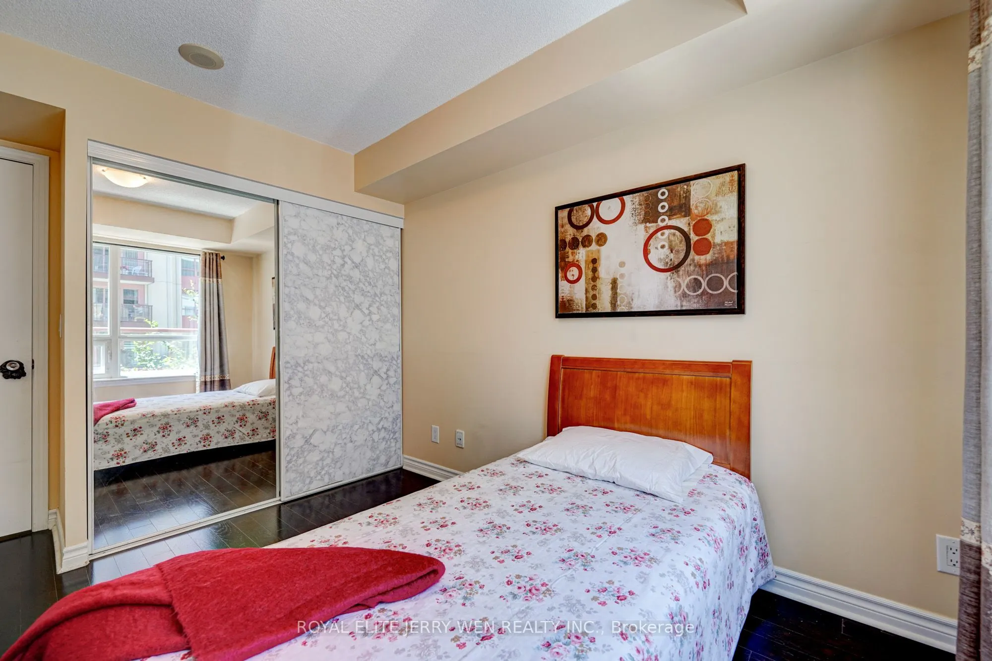 27 Rean Drive, #304