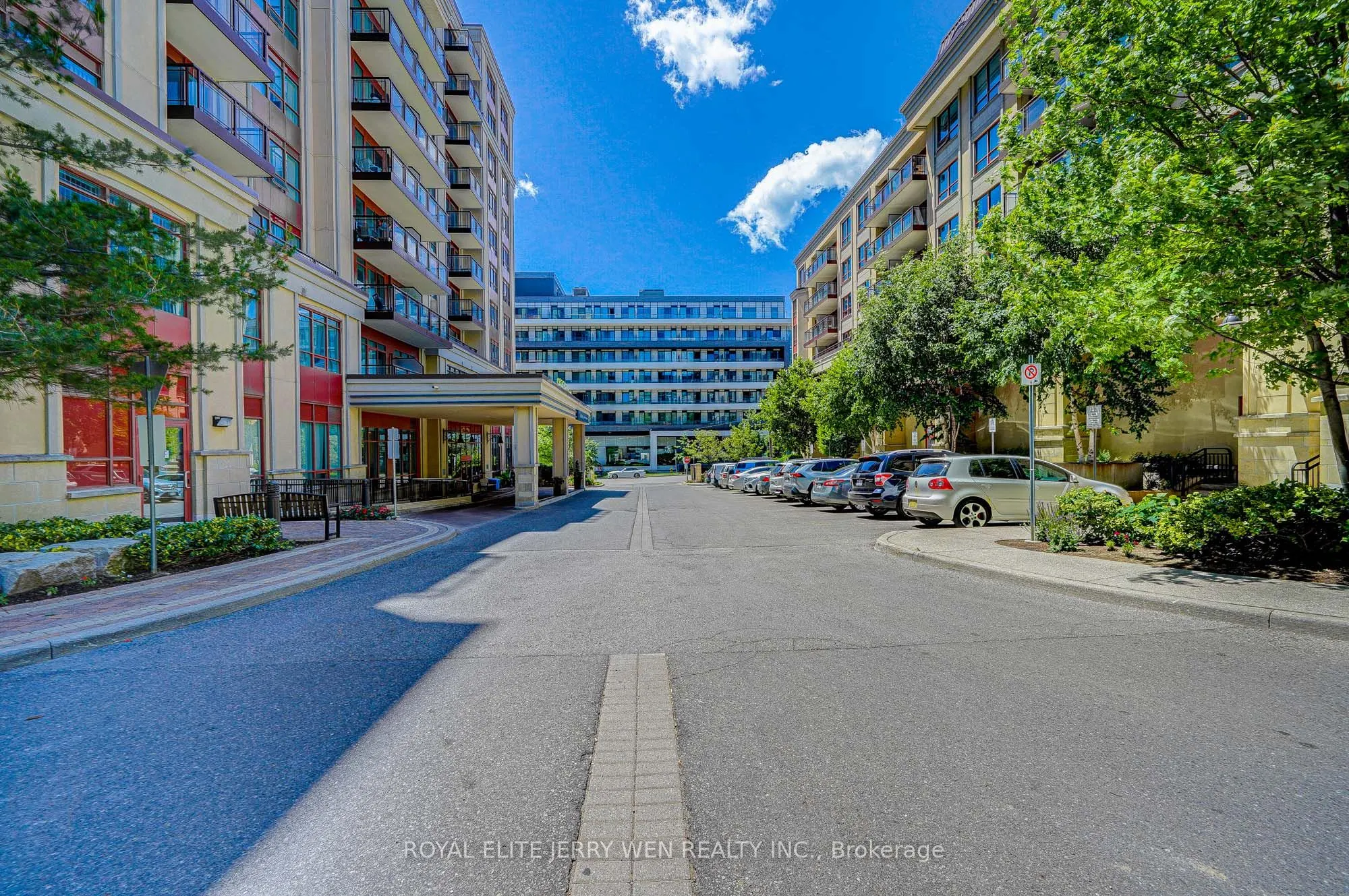 27 Rean Drive, #304