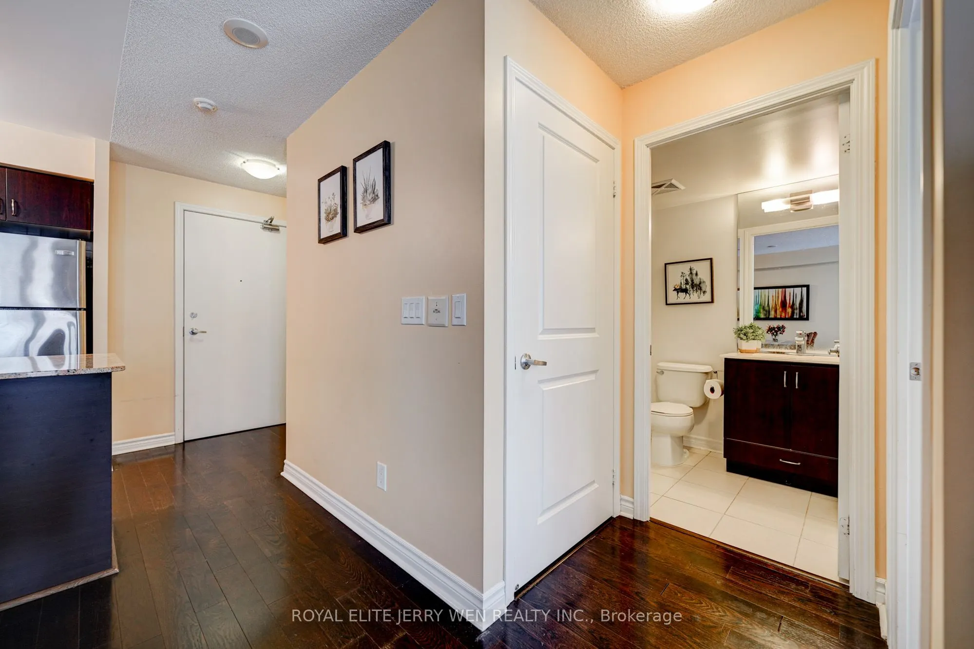27 Rean Drive, #304