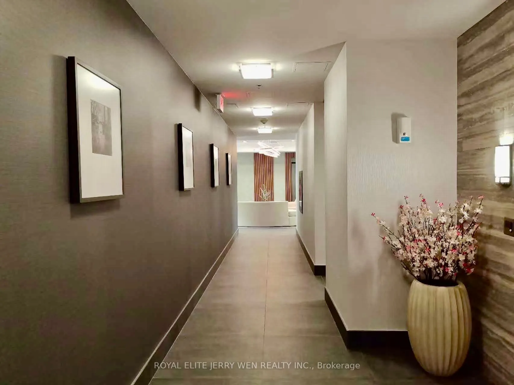 27 Rean Drive, #304