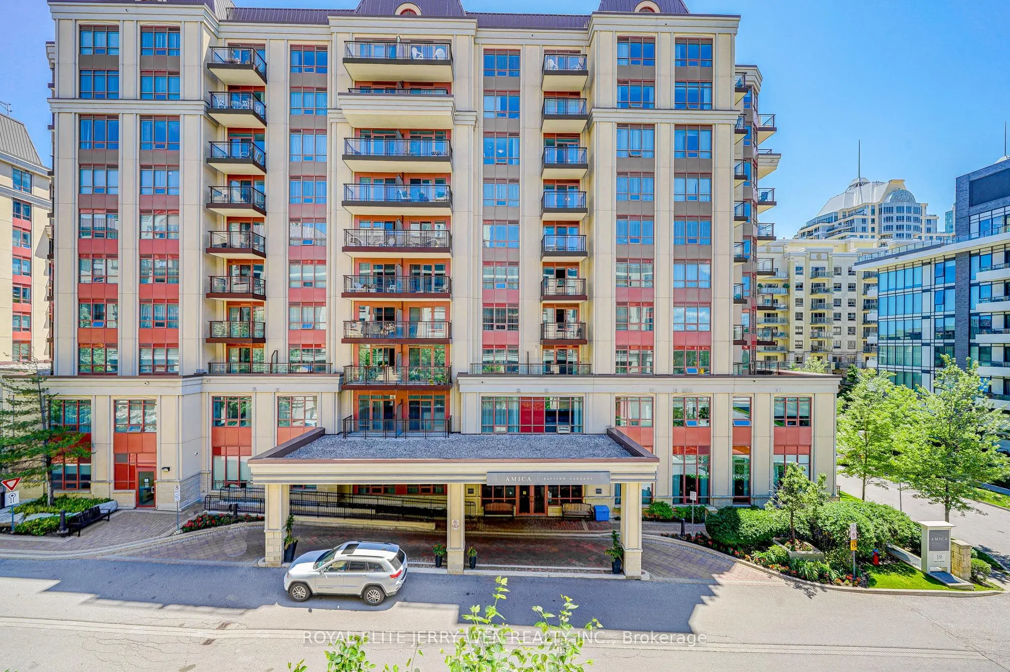 27 Rean Drive, #304