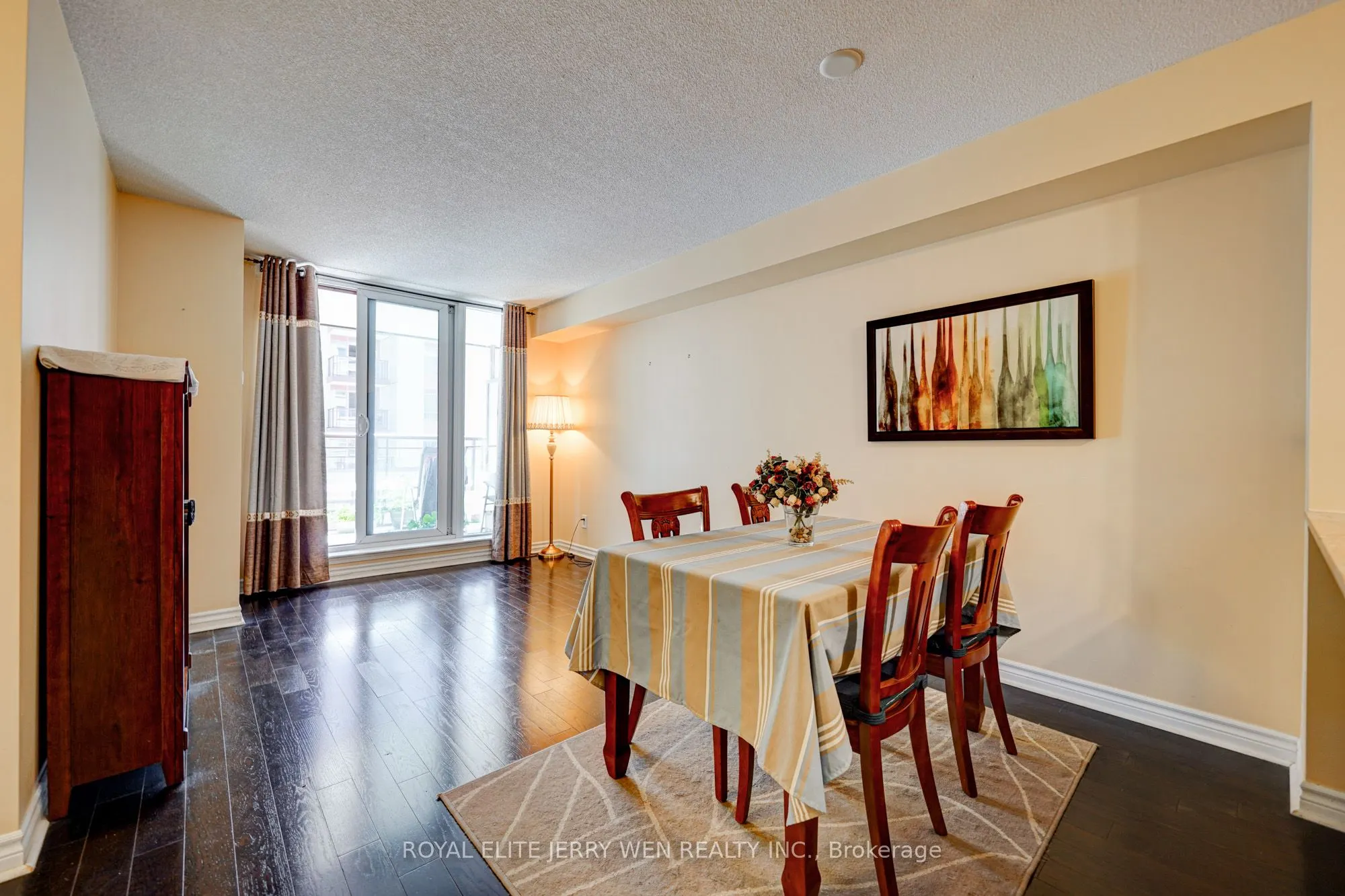 27 Rean Drive, #304