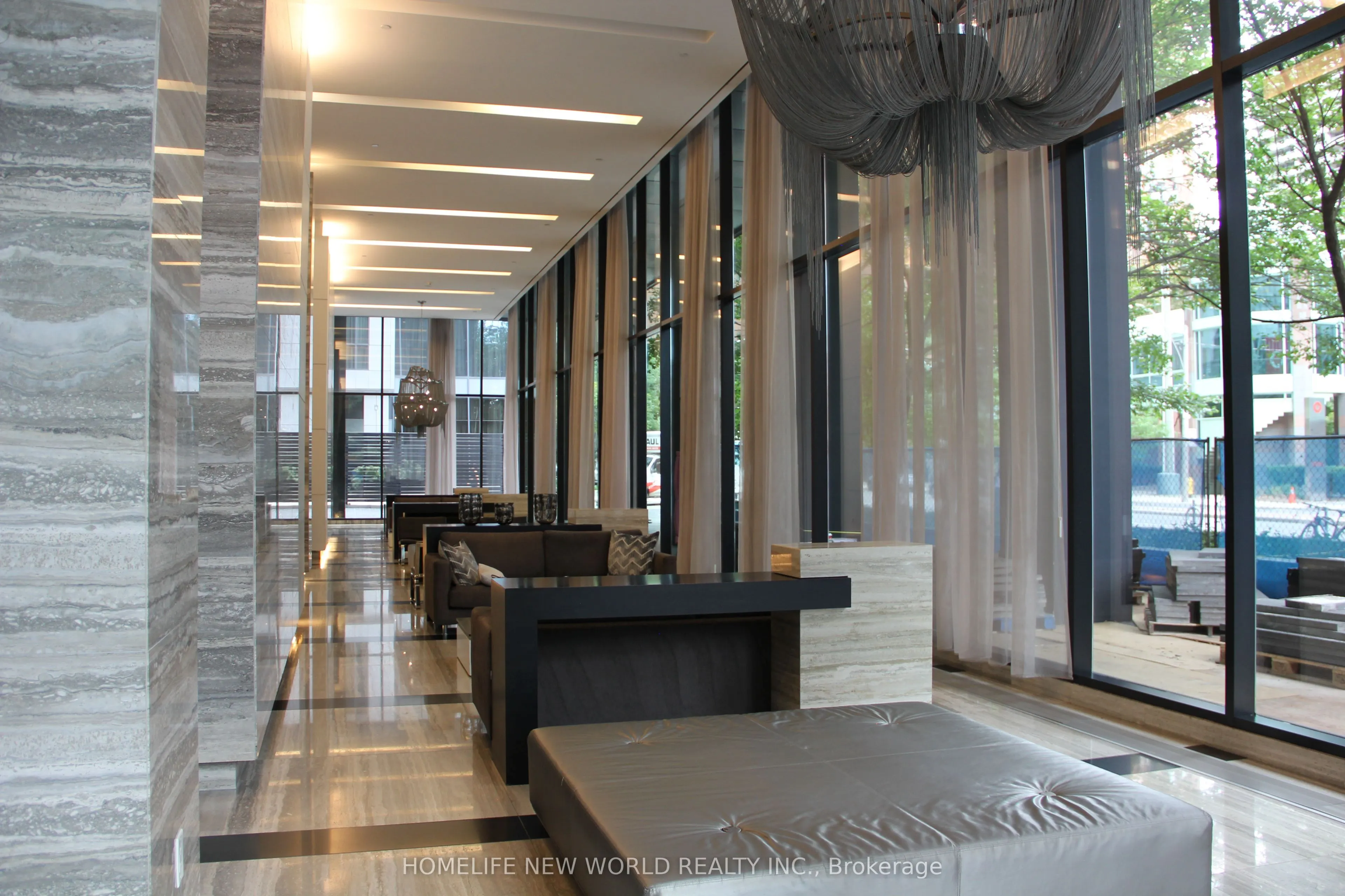 110 Charles Street E, #503