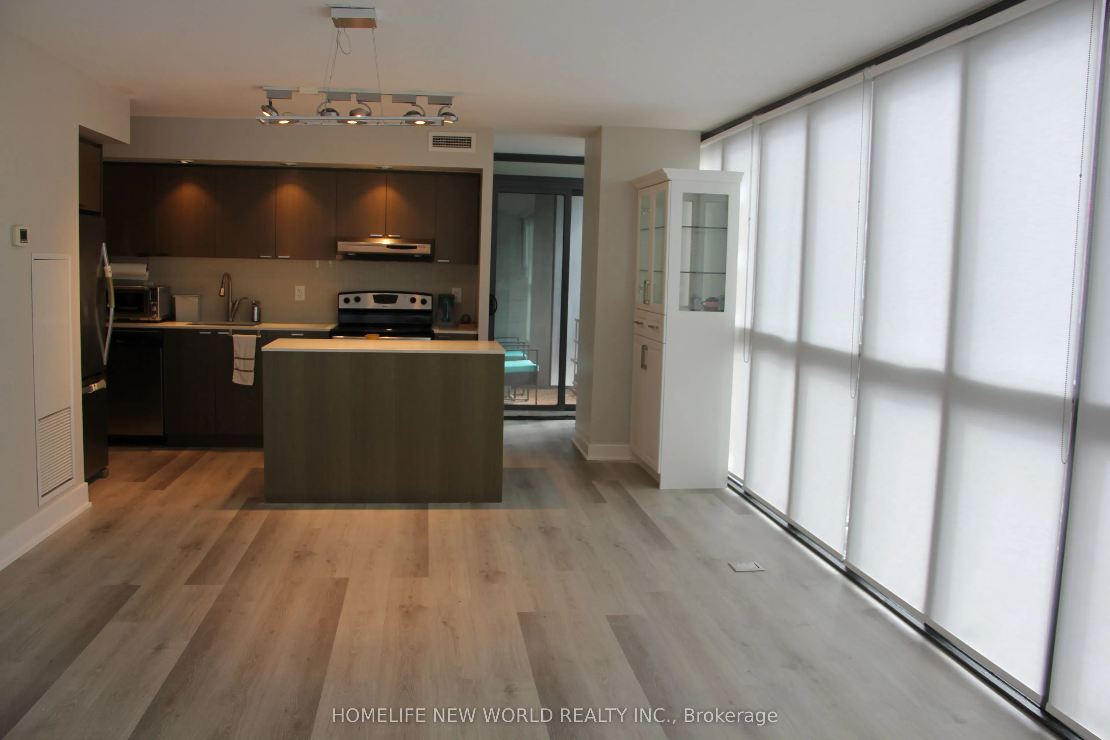 110 Charles Street E, #503