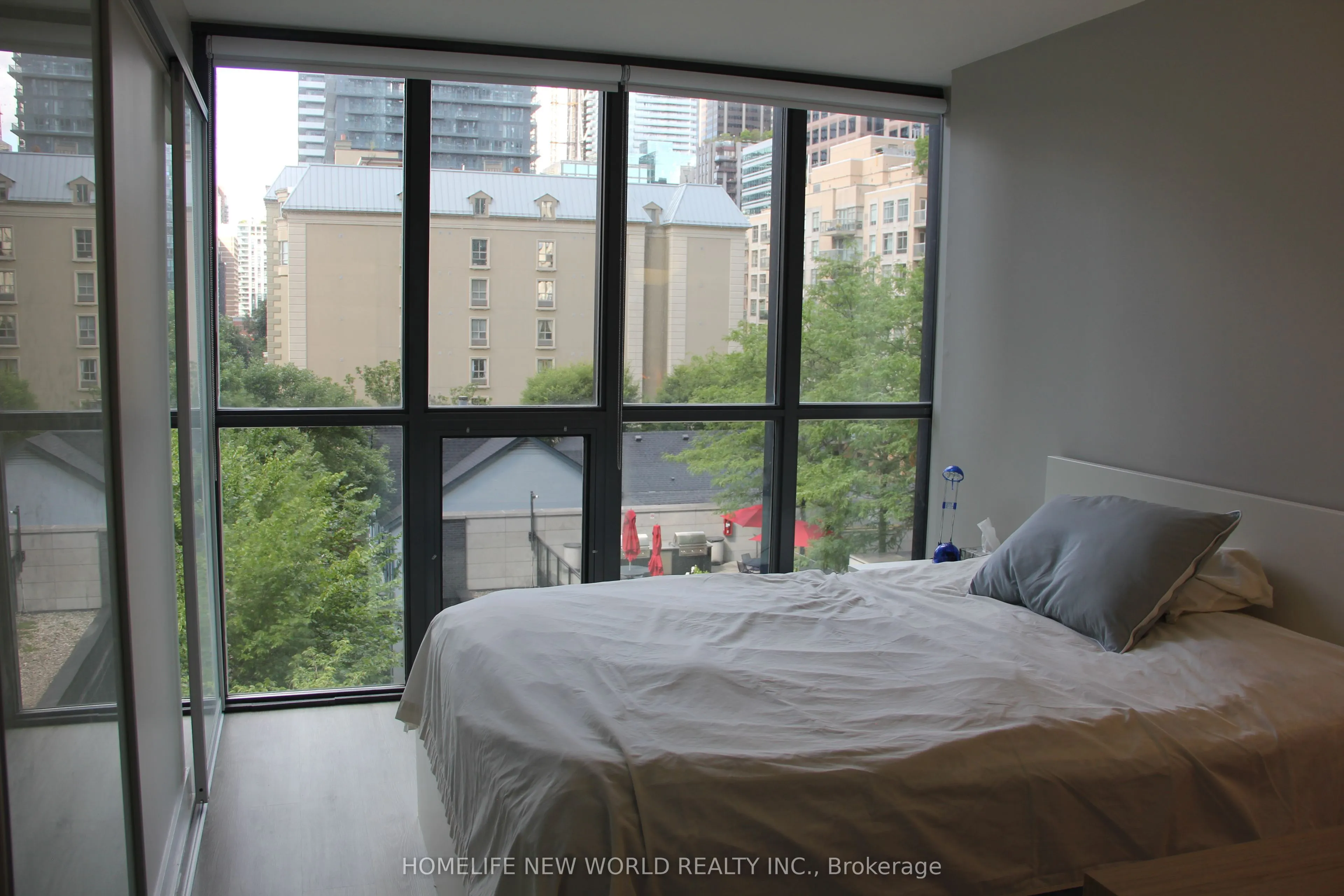 110 Charles Street E, #503