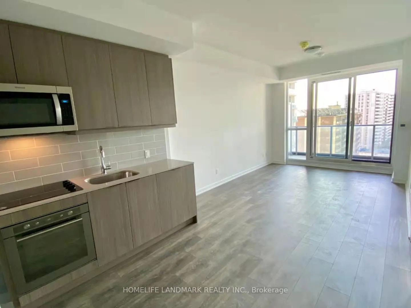 38 Forest Manor Road, #906