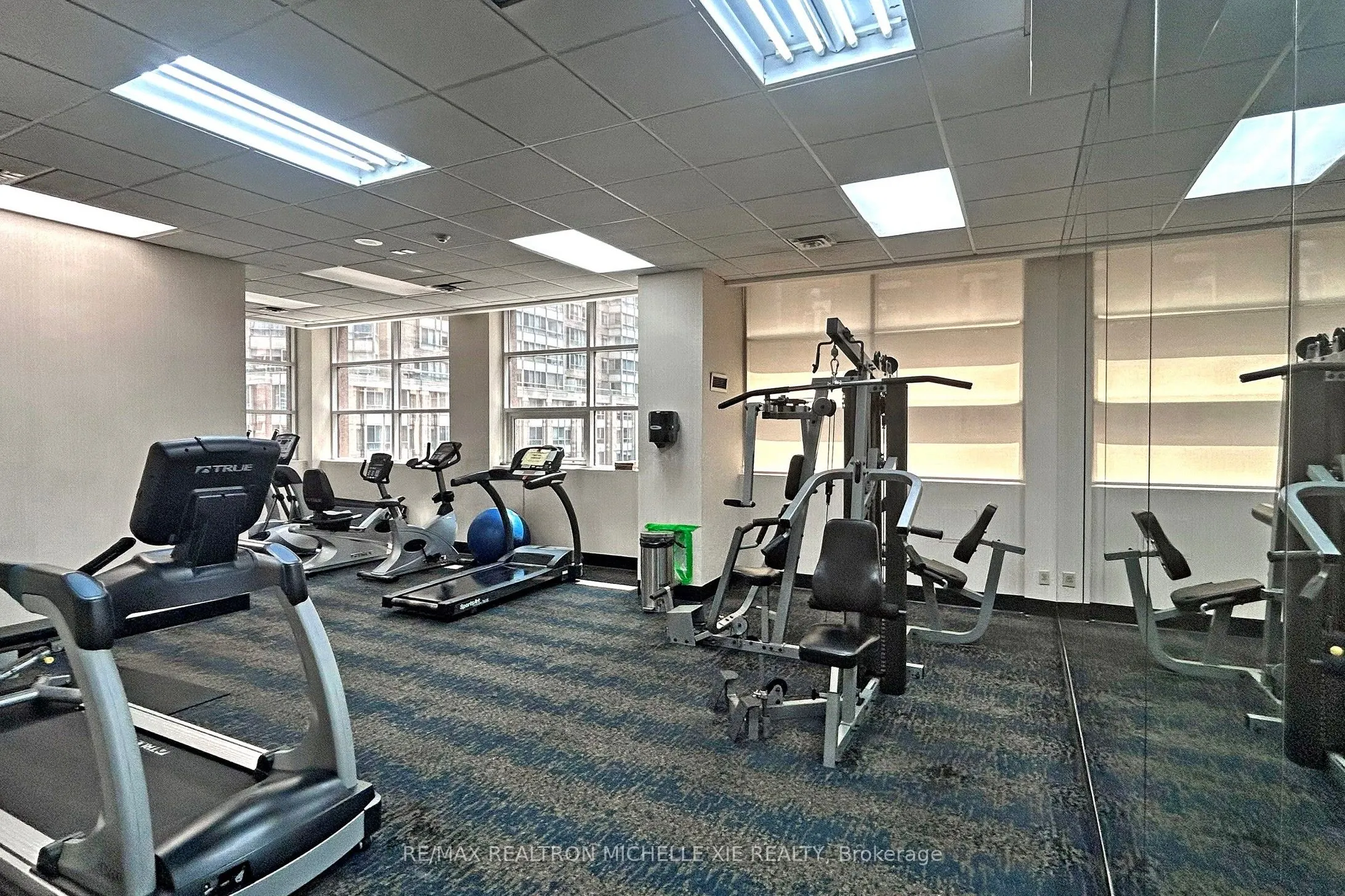 736 Bay Street, #1009