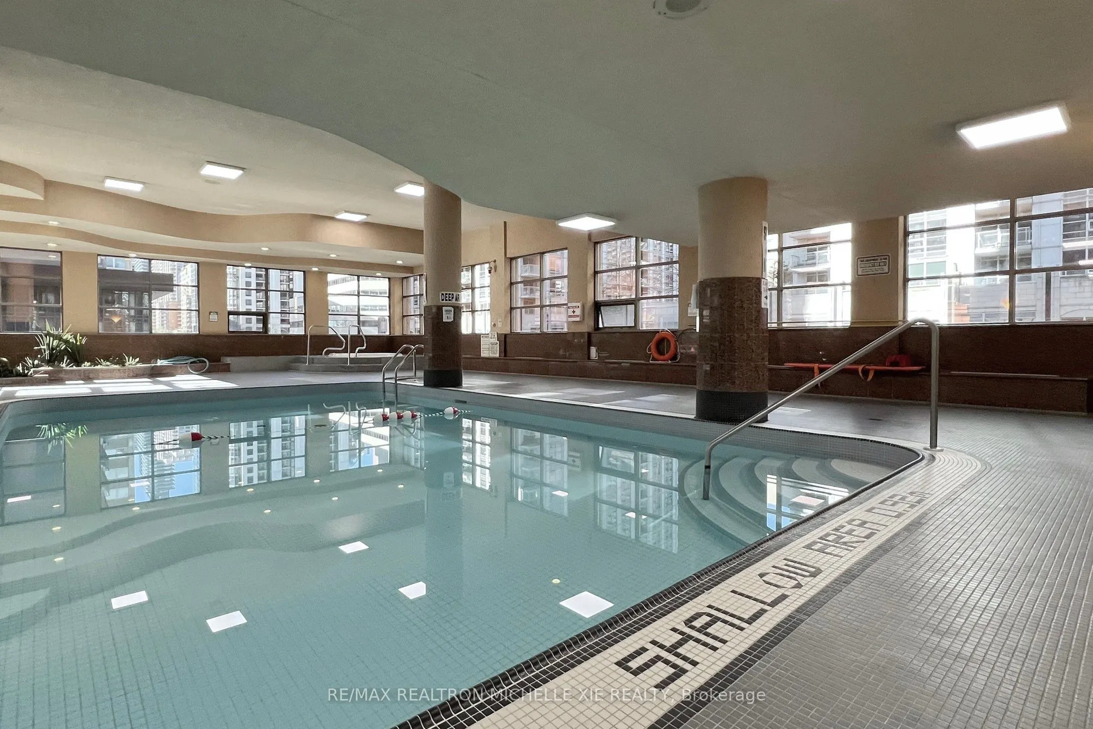 736 Bay Street, #1009