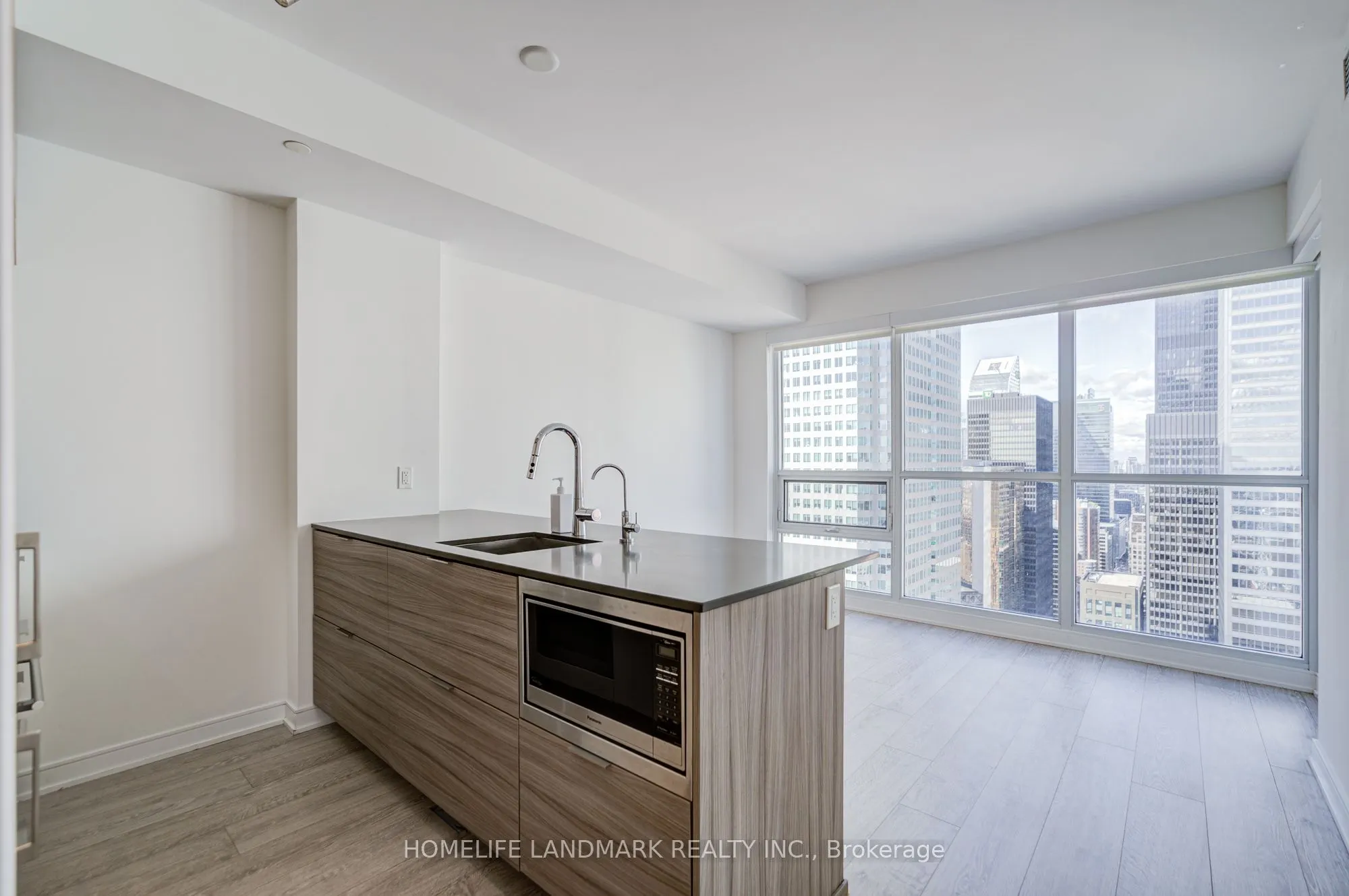 88 Scott Street, #3601