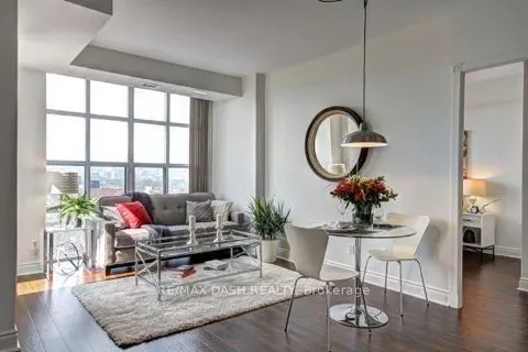 438 Richmond Street W, #1402
